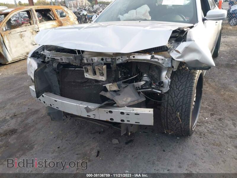 2012 Chrysler 300 (VIN 2C3CCAAG0CH126840) — фото 6 из 16