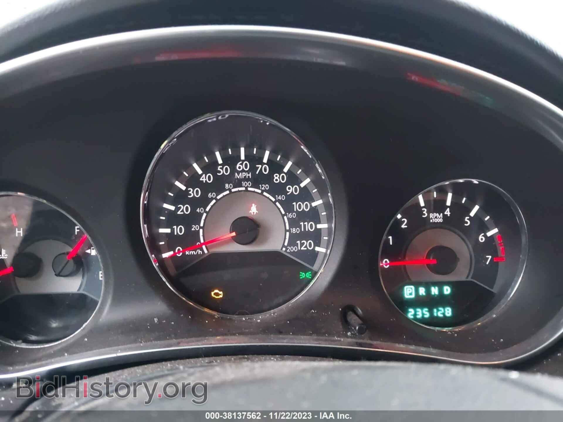 2012 CHRYSLER 200 - VIN: 1C3CCBAB2CN317239 - Фото 7