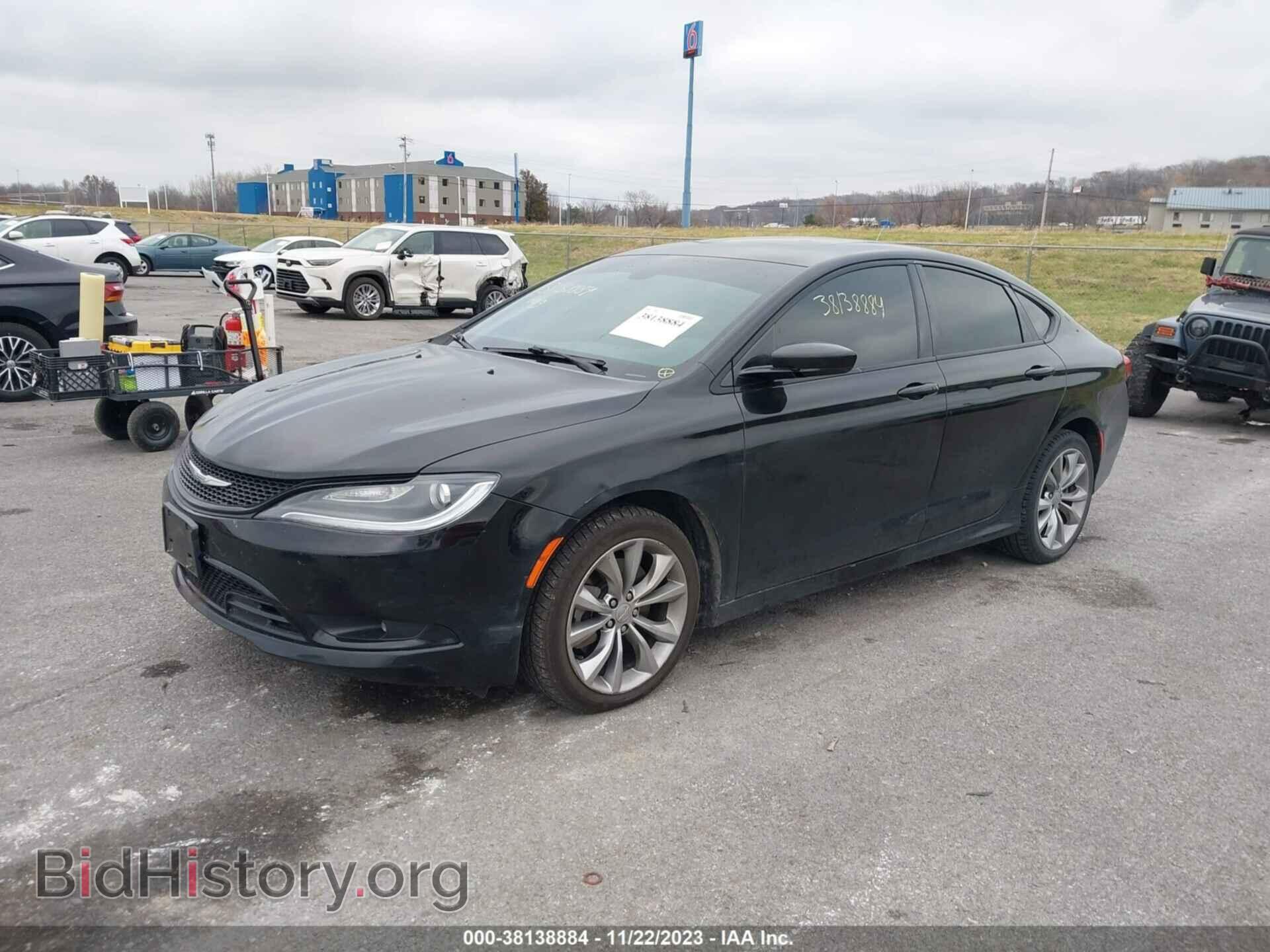2015 CHRYSLER 200 - VIN: 1C3CCCDG7FN664681 - Фото 2