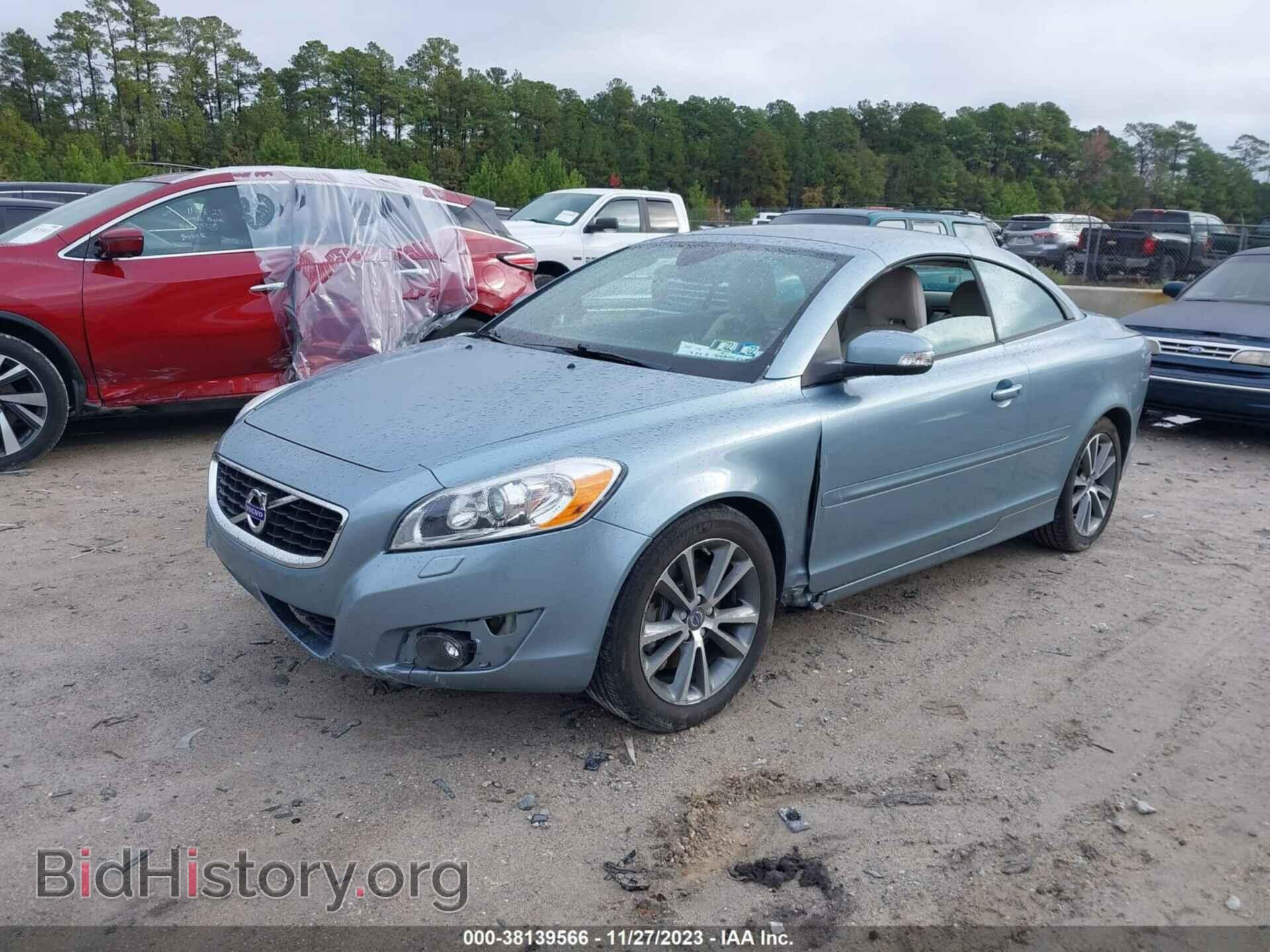 2011 VOLVO C70 - VIN: YV1672MC7BJ116745 - Фото 2