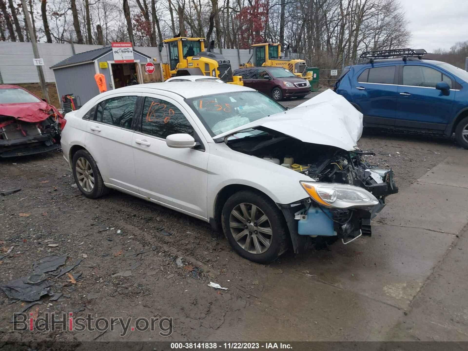 Фотография 1C3CCBBBXDN688911 - CHRYSLER 200 2013