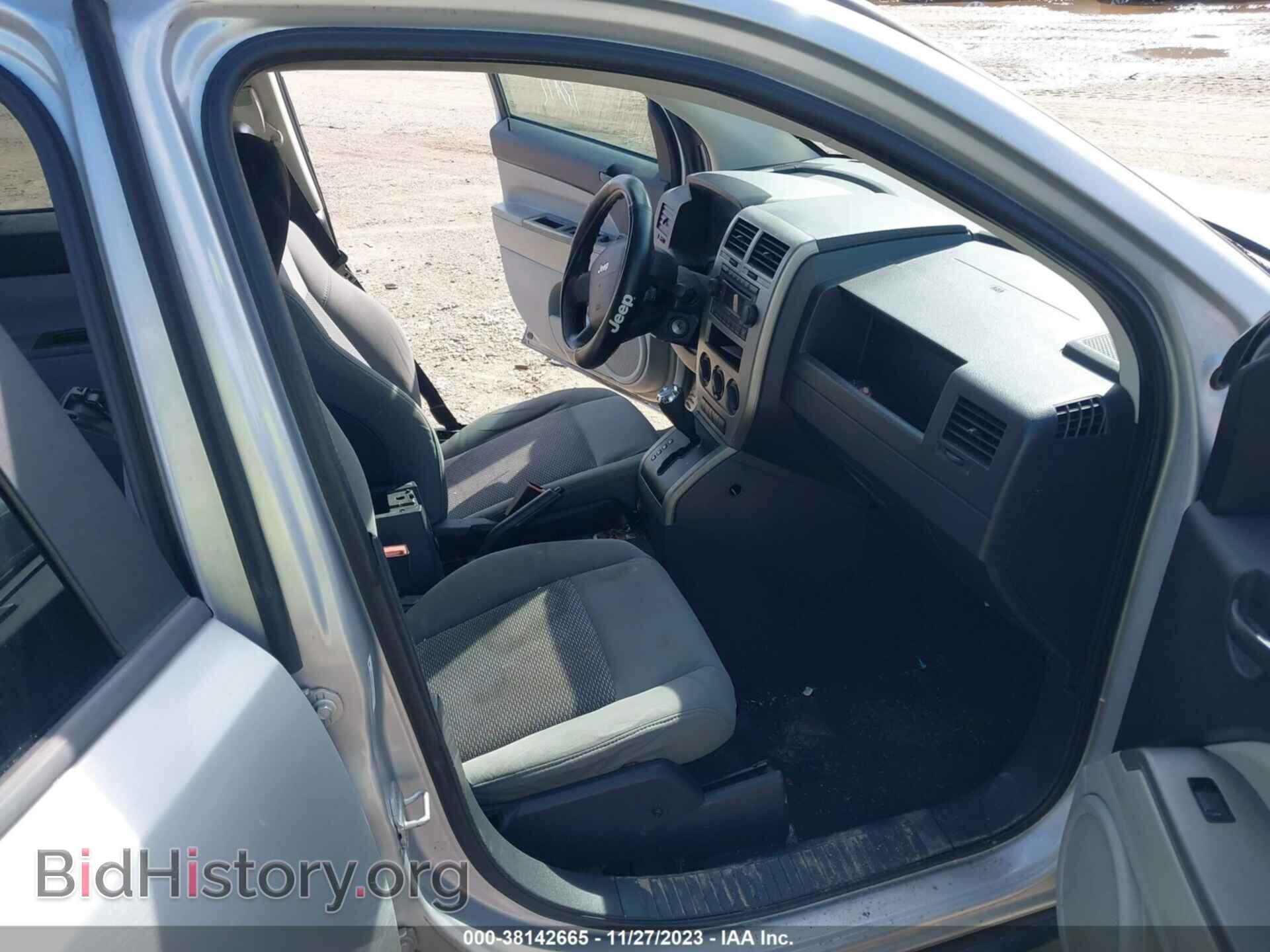 2007 JEEP COMPASS - VIN: 1J8FT47097D261217 - Фото 5