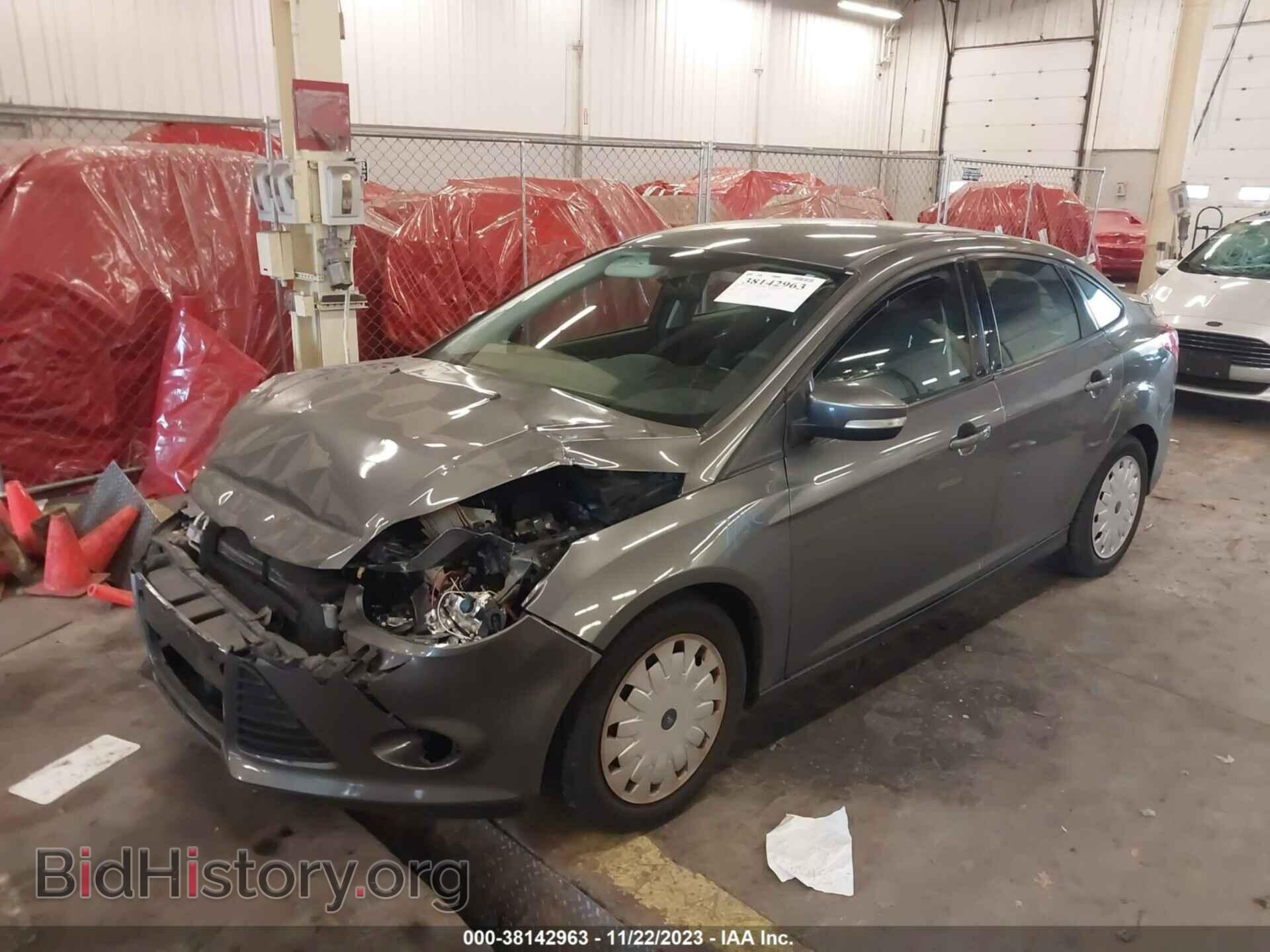 2014 FORD FOCUS - VIN: 1FADP3F28EL391918 - Фото 2