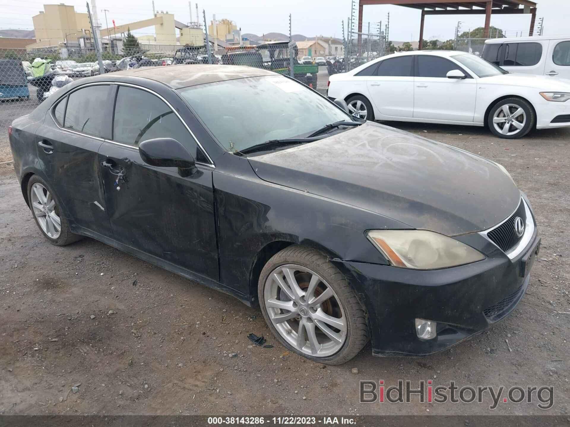 Photo JTHBE262965008946 - LEXUS IS 350 2006