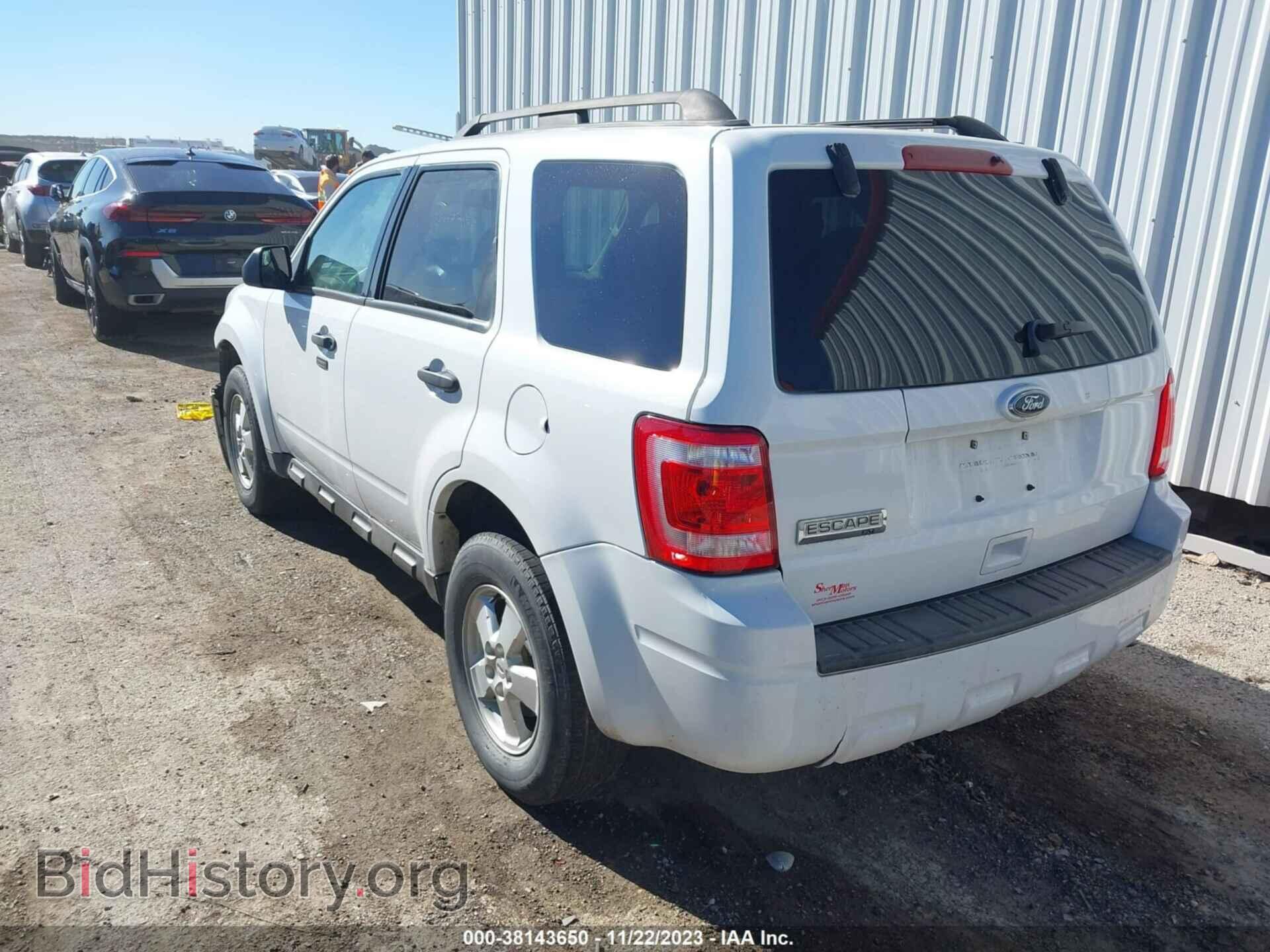 2010 FORD ESCAPE - VIN: 1FMCU0D72AKB89034 - Фото 3