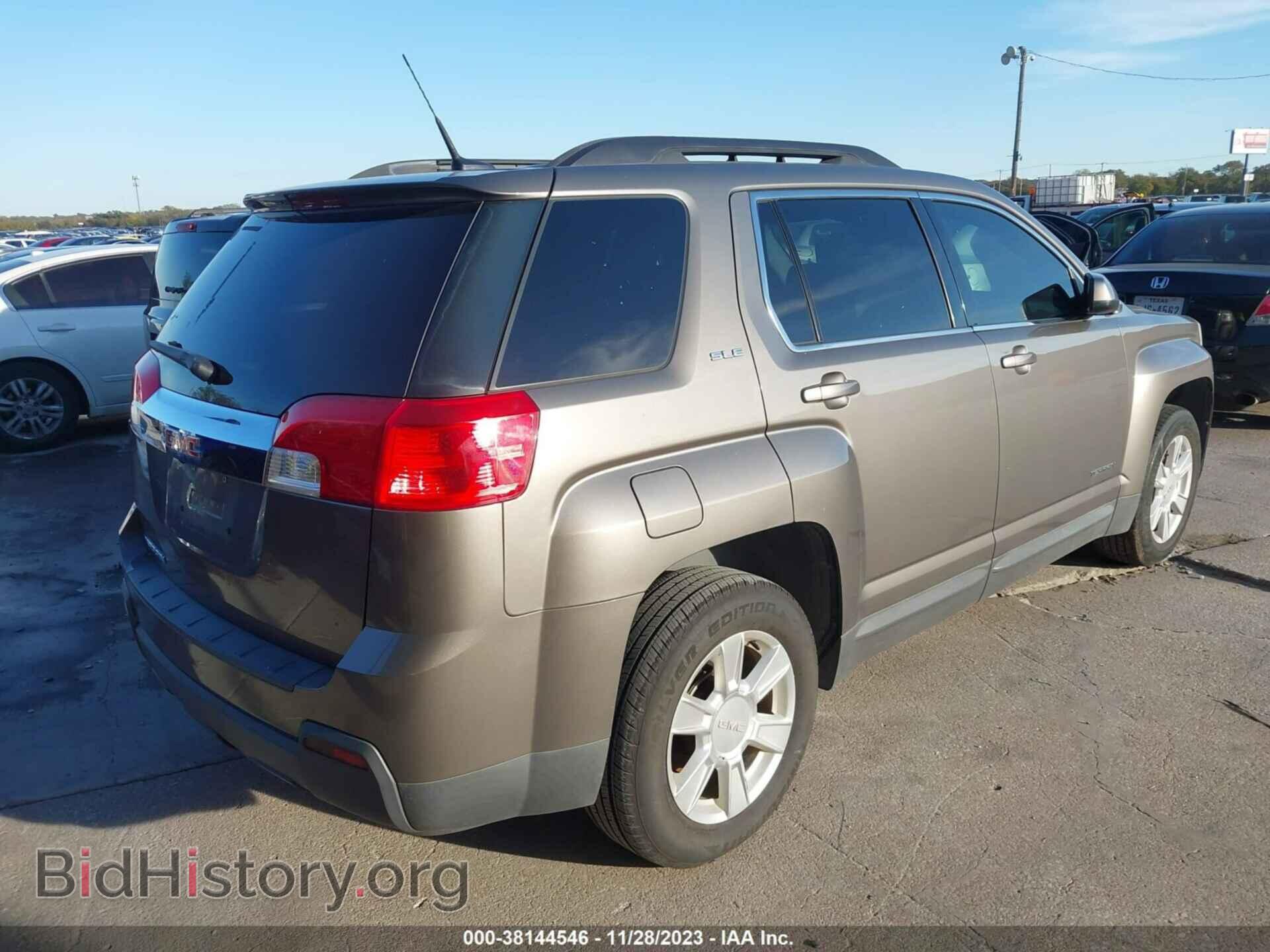 2011 GMC TERRAIN - VIN: 2CTALSEC0B6397668 - Photo 4