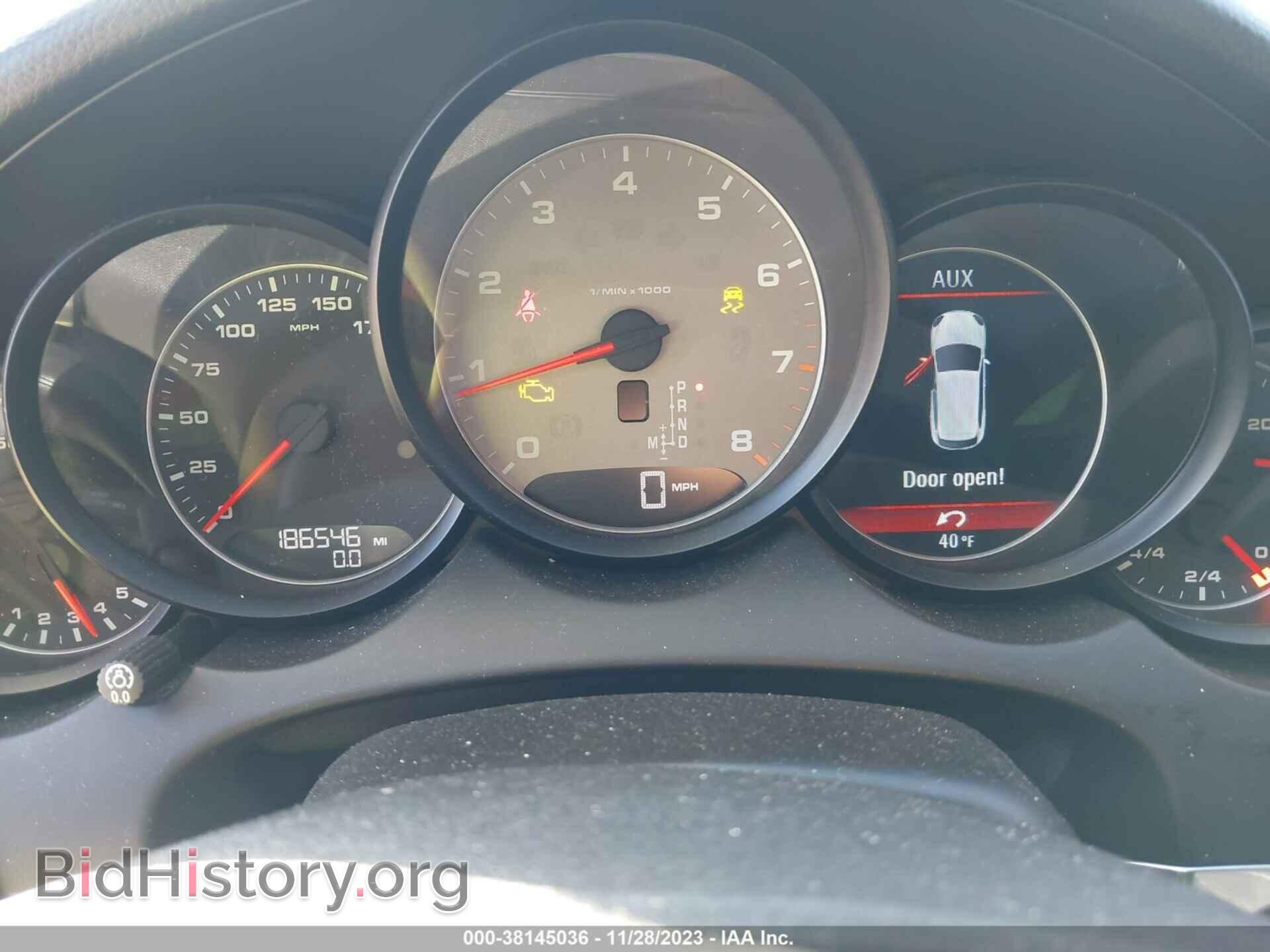 2011 PORSCHE CAYENNE - VIN: WP1AB2A20BLA43540 - Photo 7