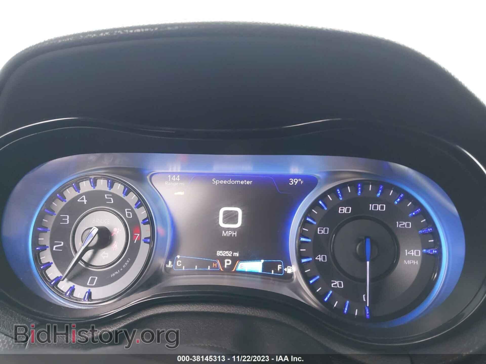 2015 CHRYSLER 300 - VIN: 2C3CCABG7FH903971 - Photo 16