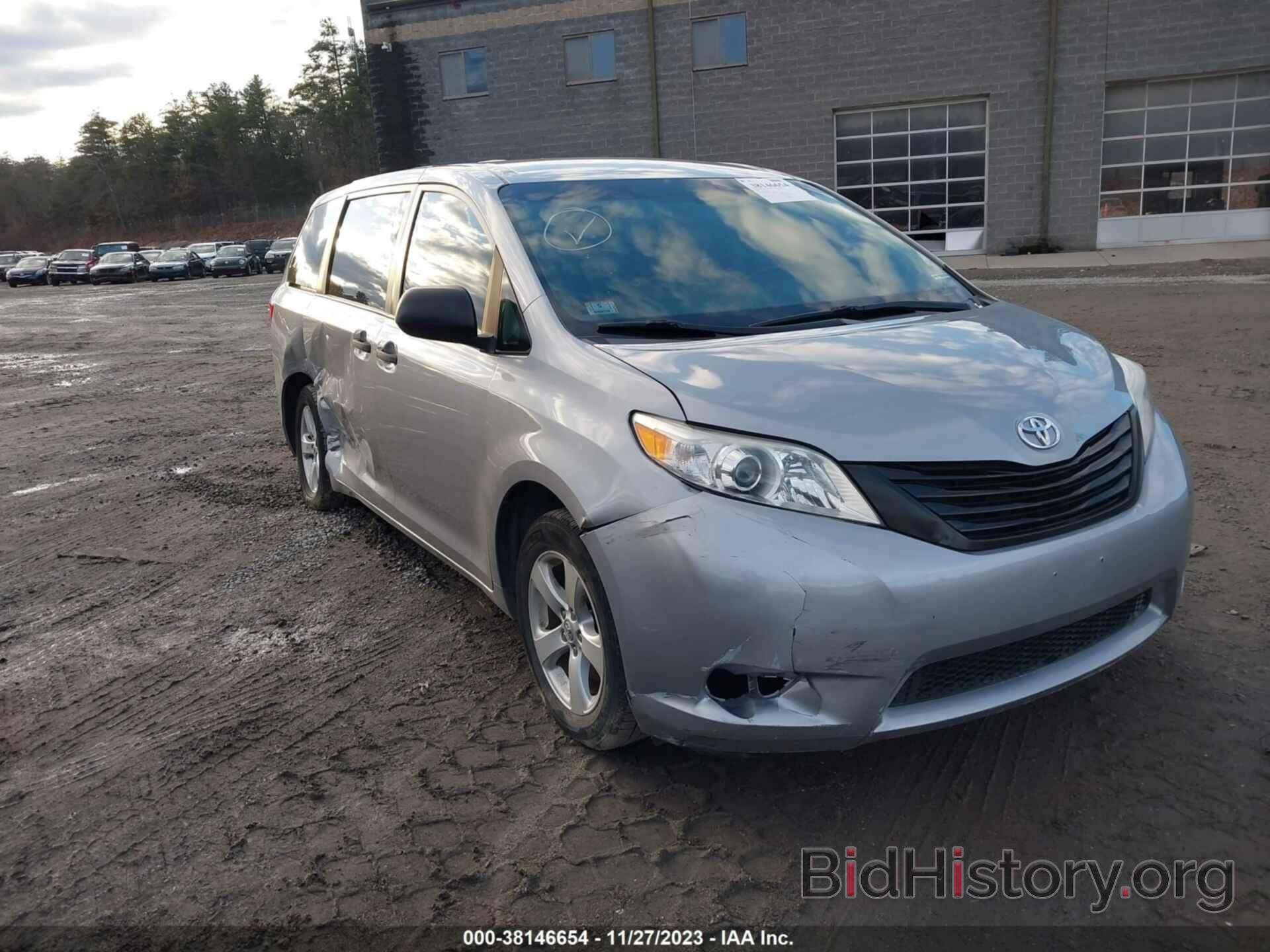 Photo 5TDZZ3DC5HS783828 - TOYOTA SIENNA 2017