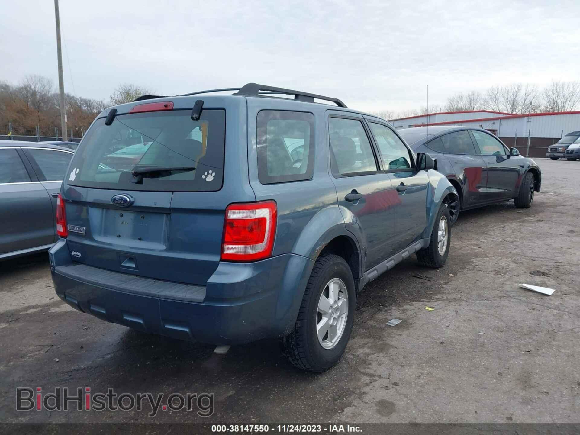 2010 FORD ESCAPE - VIN: 1FMCU0C77AKD19438 - Фото 4