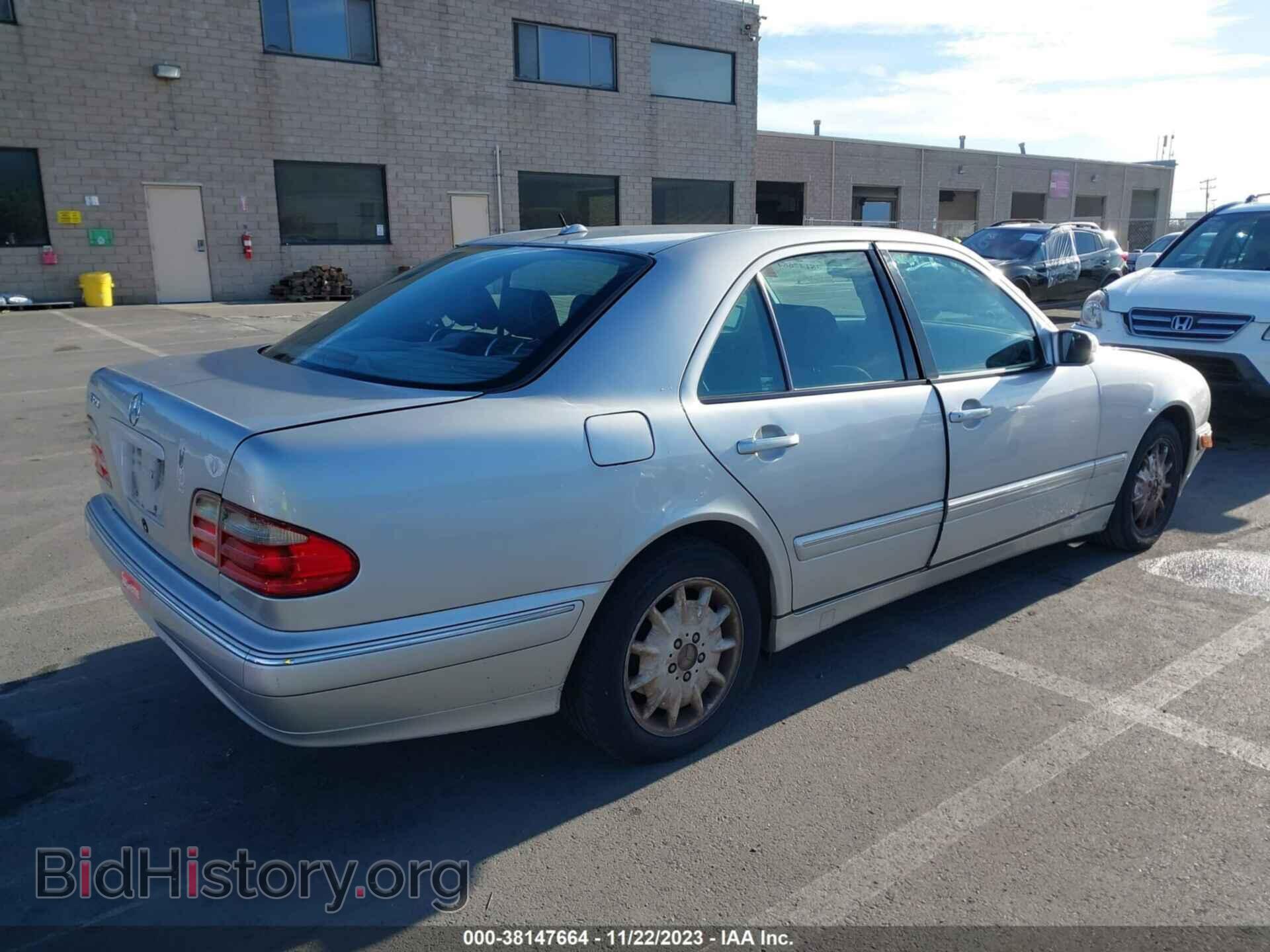 2001 MERCEDES-BENZ E-CLASS - VIN: WDBJF65JX1B316159 - Фото 4