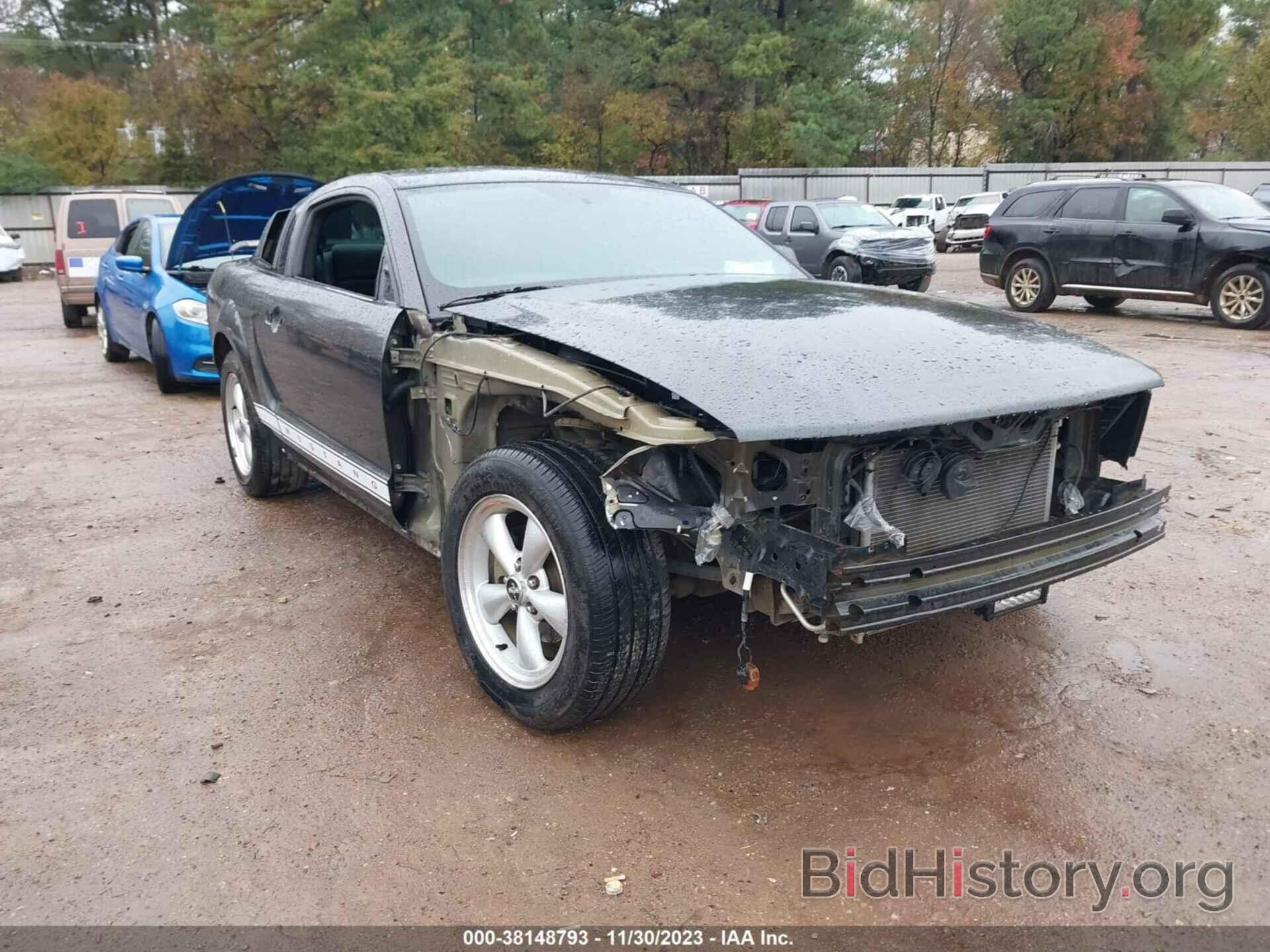 Photo 1ZVFT80N675264734 - FORD MUSTANG 2007