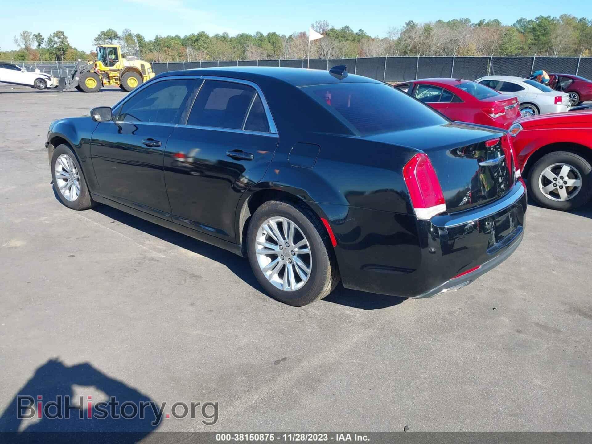 2019 CHRYSLER 300 - VIN: 2C3CCAAGXKH590314 - Фото 3