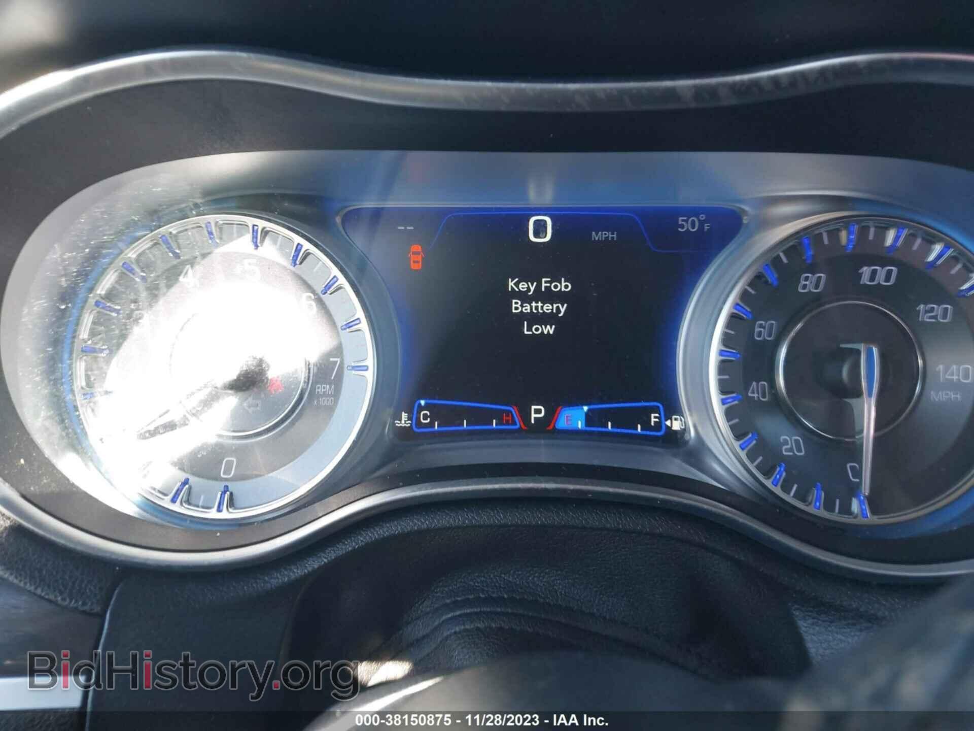 2019 CHRYSLER 300 - VIN: 2C3CCAAGXKH590314 - Фото 7