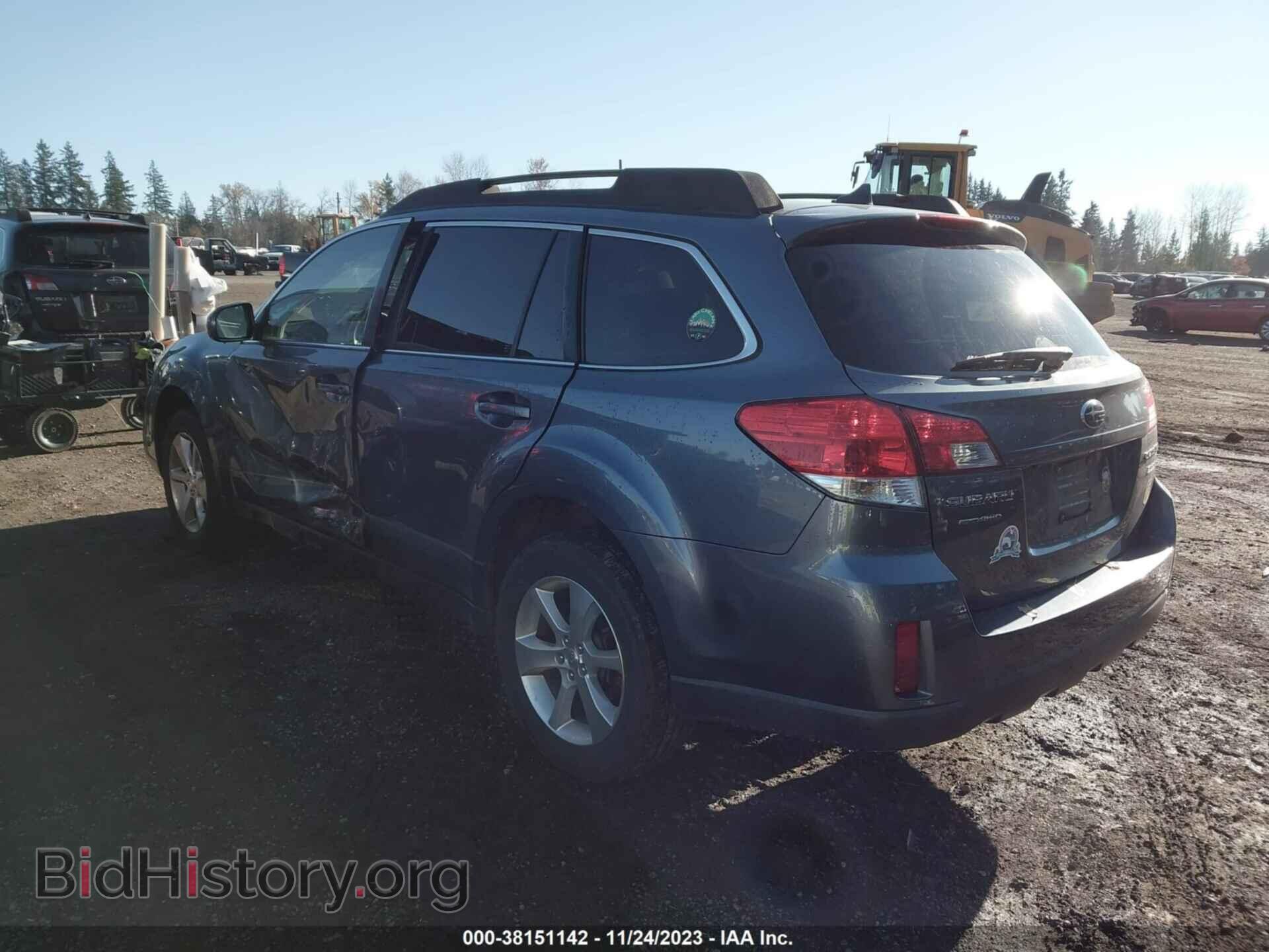 2013 SUBARU OUTBACK - VIN: 4S4BRBKC2D3265570 - Фото 3