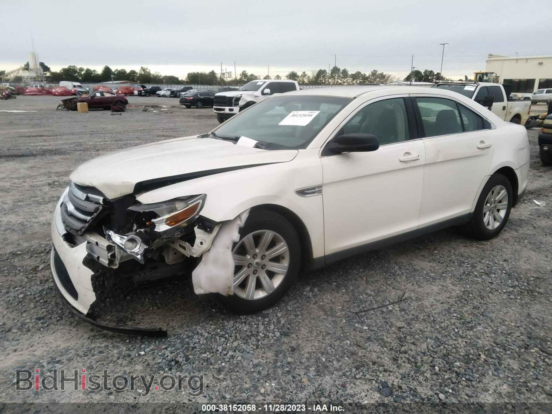 2012 FORD TAURUS - VIN: 1FAHP2DW4CG108129 - Фото 2