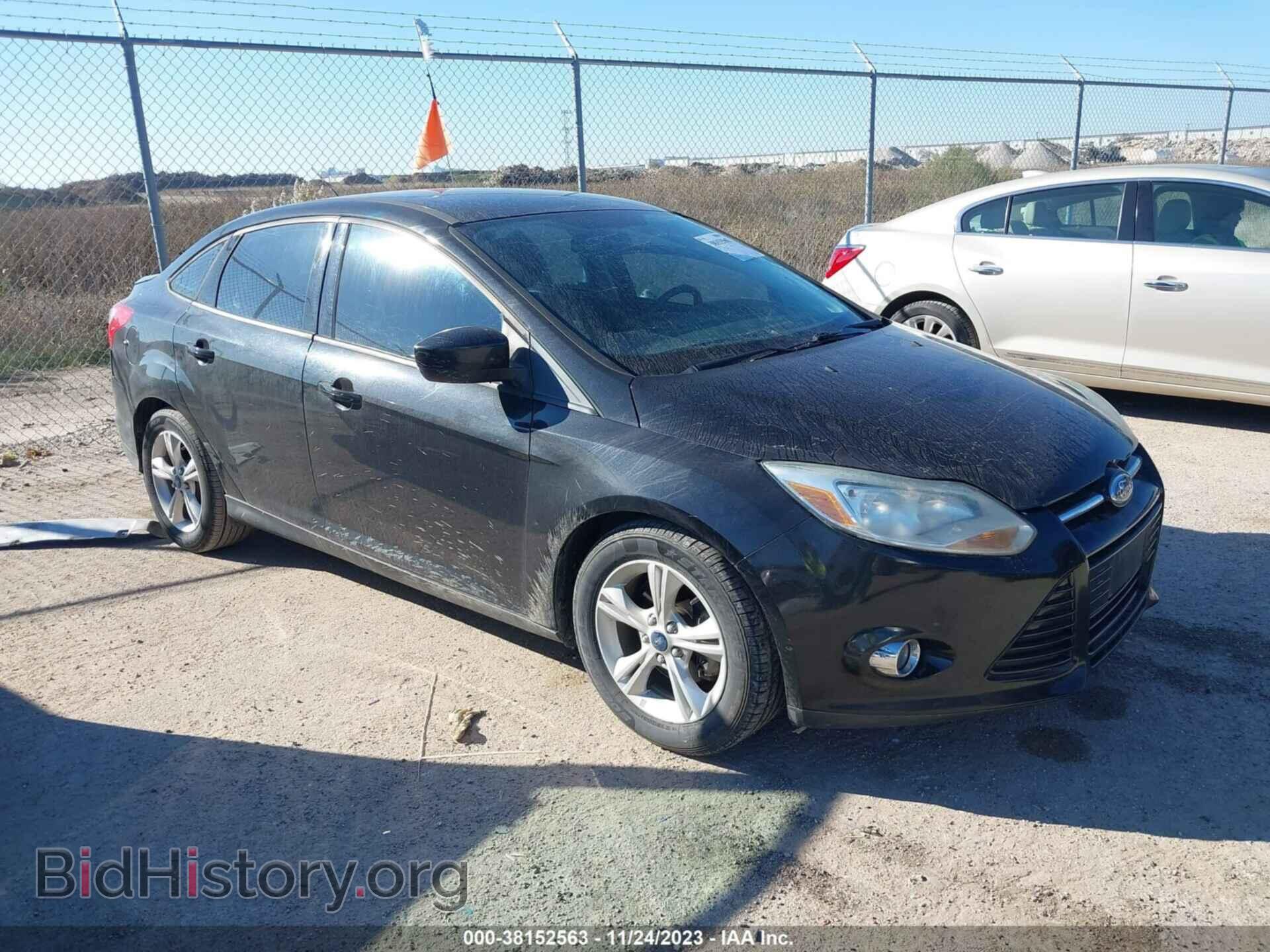 Фотография 1FAHP3F24CL402976 - FORD FOCUS 2012