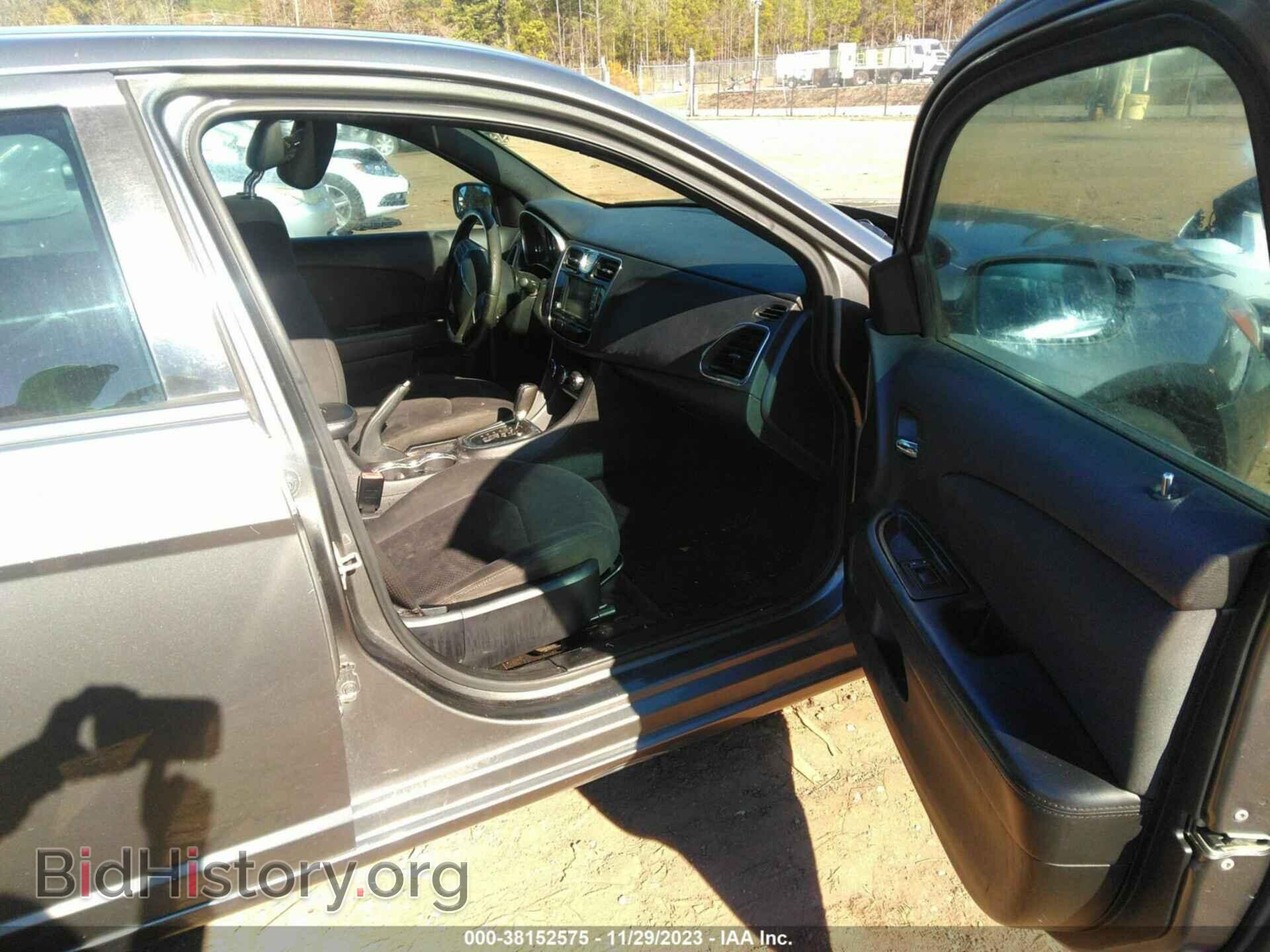 2012 CHRYSLER 200 - VIN: 1C3CCBBG0CN249727 - Фото 5