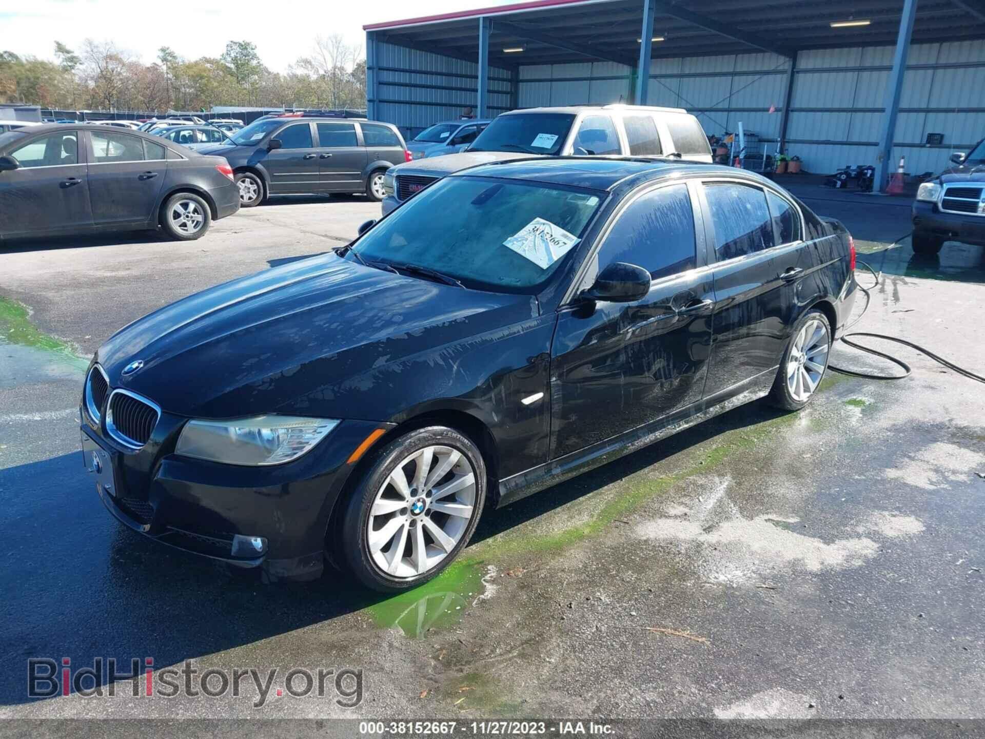 2011 BMW 328I - VIN: WBAPH7C59BE682273 - Фото 2
