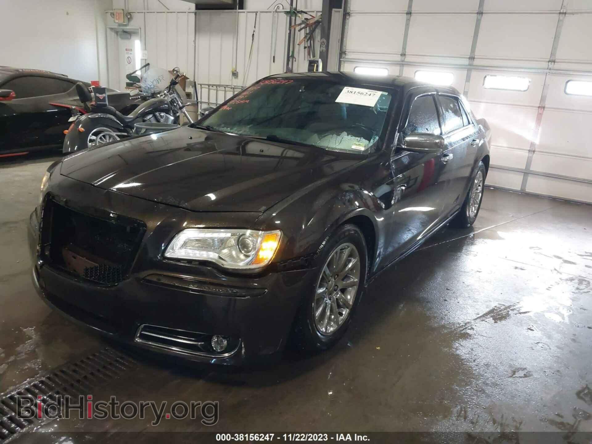2012 CHRYSLER 300 - VIN: 2C3CCACG0CH249129 - Фото 2