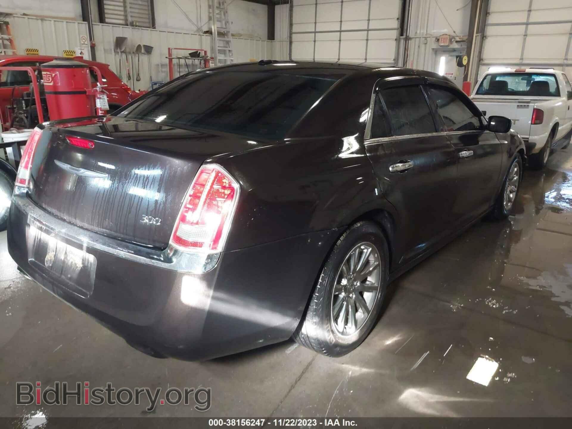 2012 CHRYSLER 300 - VIN: 2C3CCACG0CH249129 - Фото 4