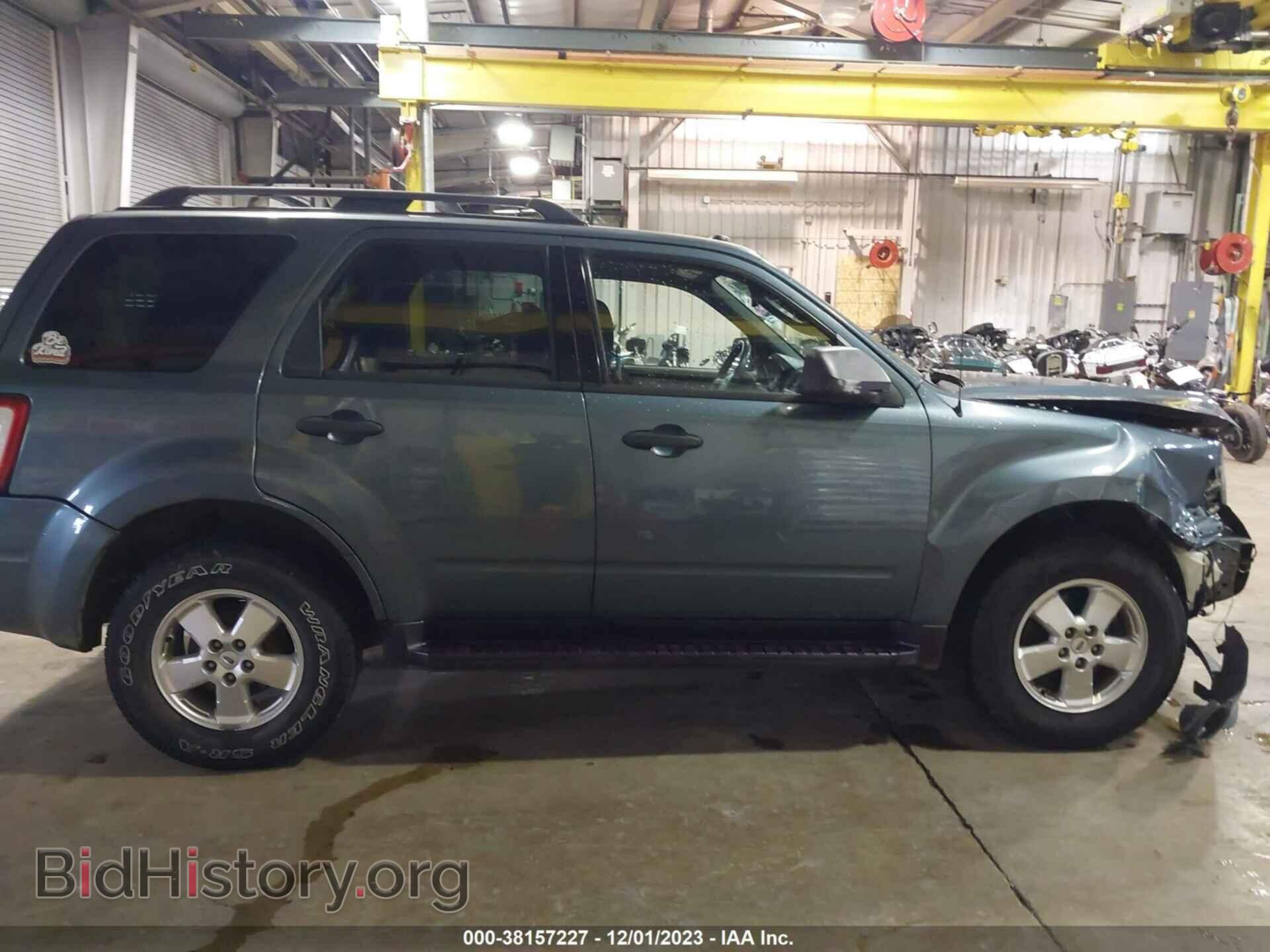 2011 FORD ESCAPE - VIN: 1FMCU9D79BKB68400 - Photo 14
