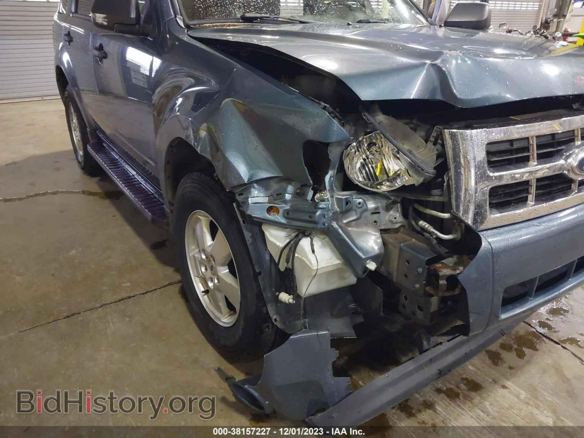 2011 FORD ESCAPE - VIN: 1FMCU9D79BKB68400 - Photo 6