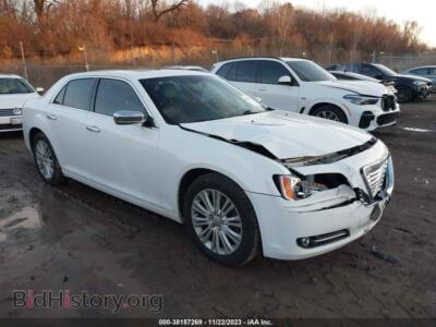 2014 Chrysler 300C, белый — VIN 2C3CCAKG2EH157895, IAAI