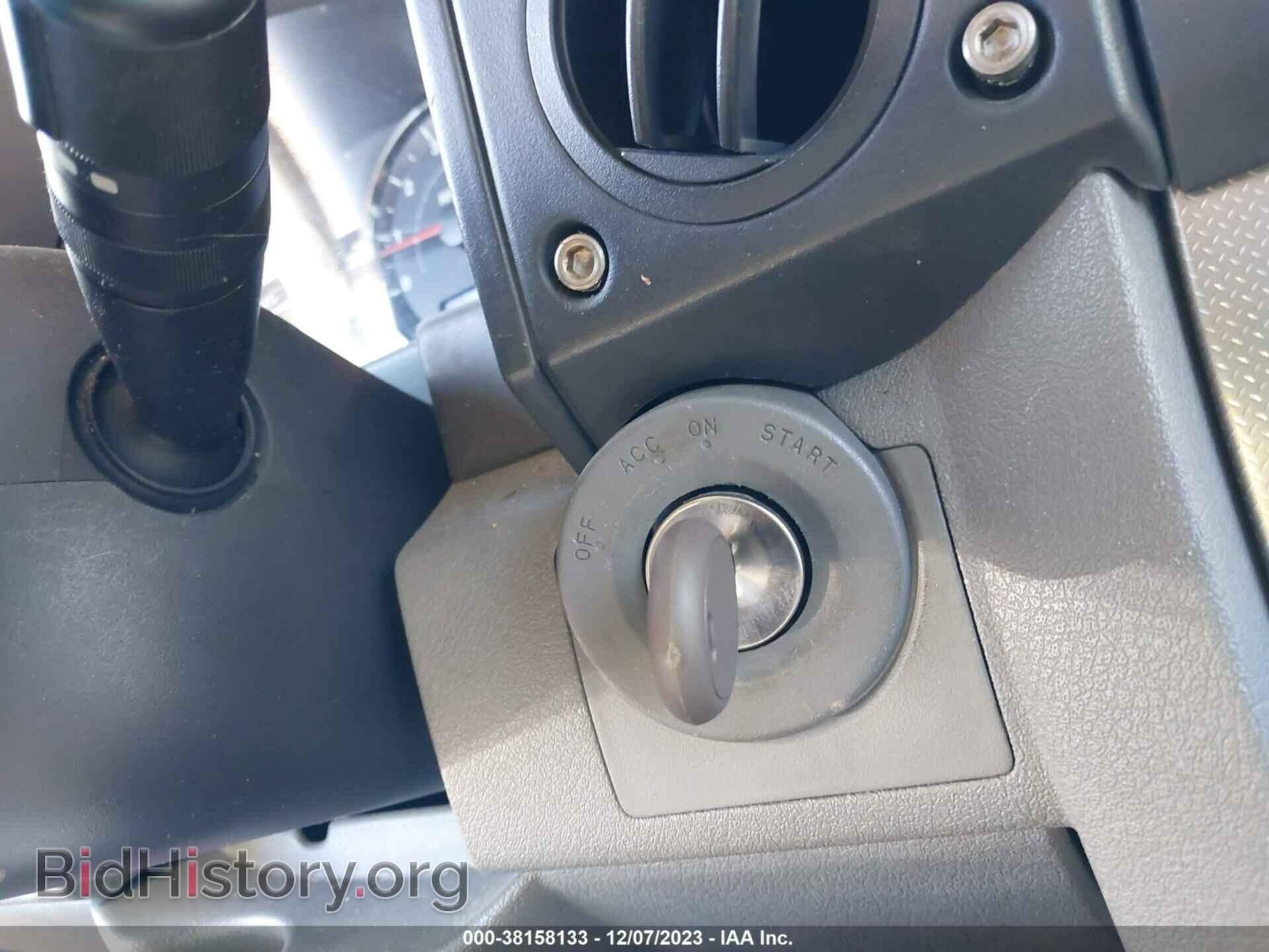 2006 JEEP COMMANDER - VIN: 1J8HH48N56C175895 - Фото 11