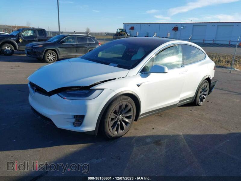 2018 Tesla MODEL X (VIN 5YJXCDE28JF126455) — фото 2 из 18