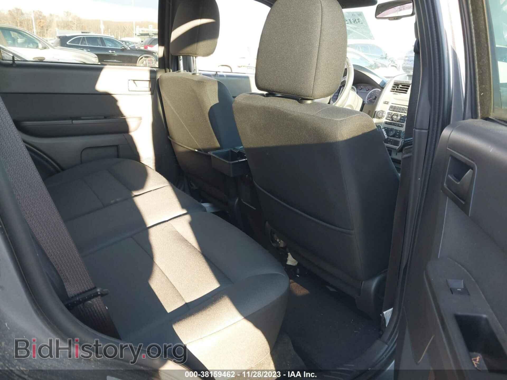 2011 FORD ESCAPE - VIN: 1FMCU0D72BKB01228 - Photo 8