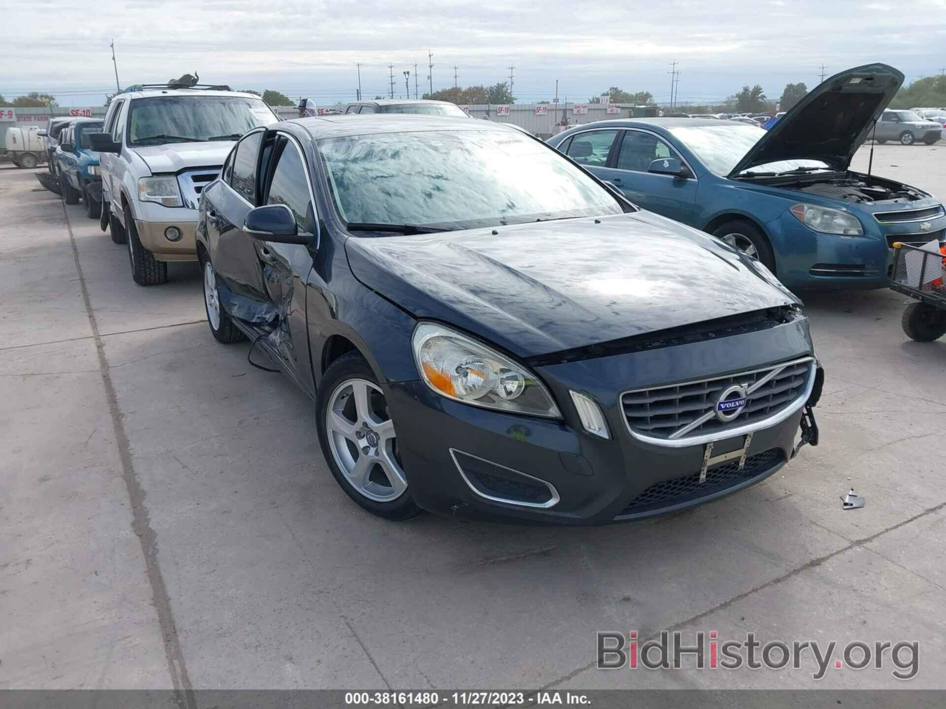 Photo YV1622FS4C2080138 - VOLVO S60 2012