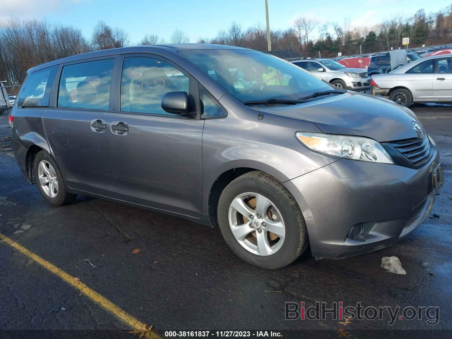 Photo 5TDZK3DC1DS342583 - TOYOTA SIENNA 2013