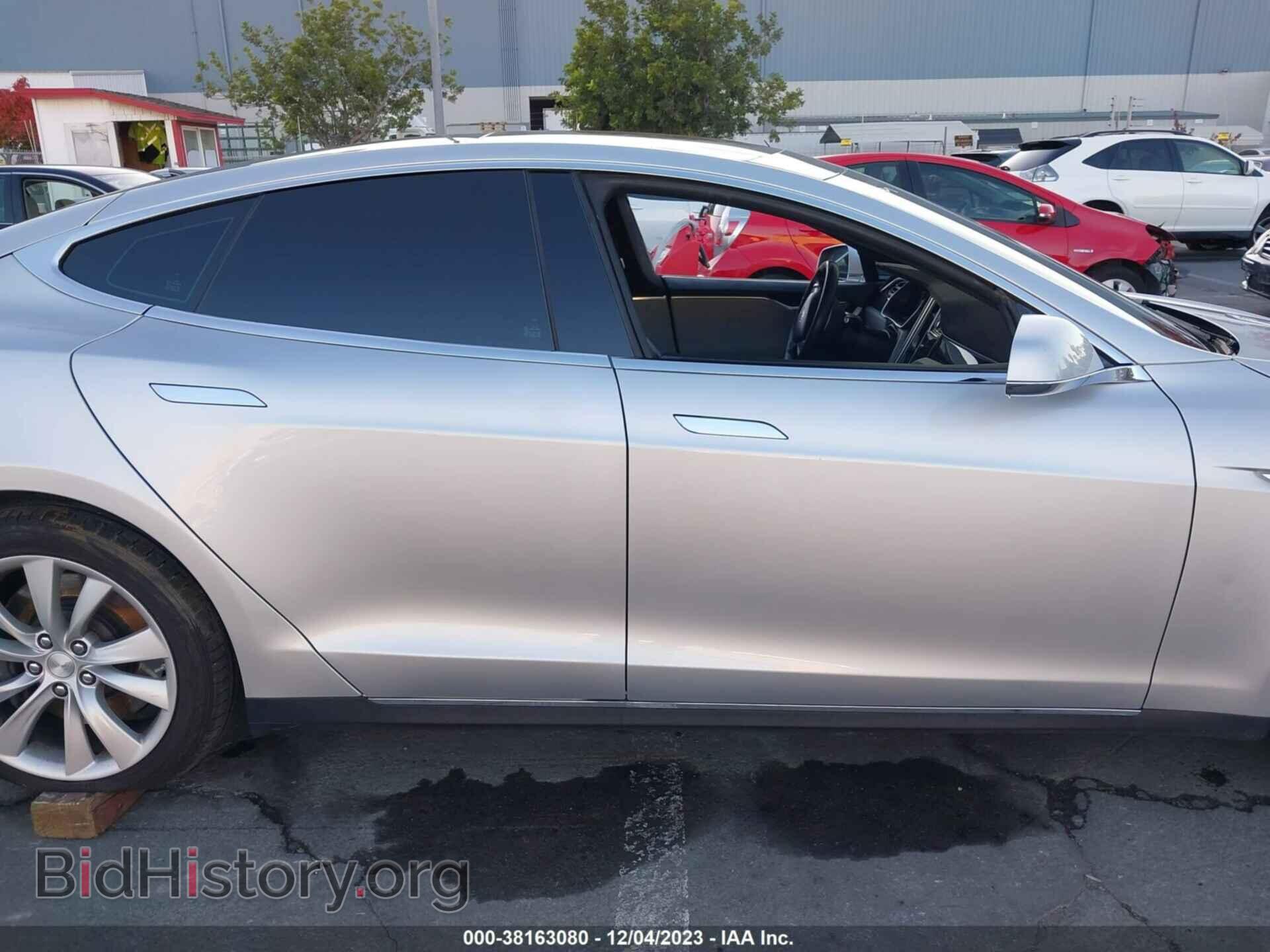 2015 TESLA MODEL S - VIN: 5YJSA1S26FF084779 - Фото 14