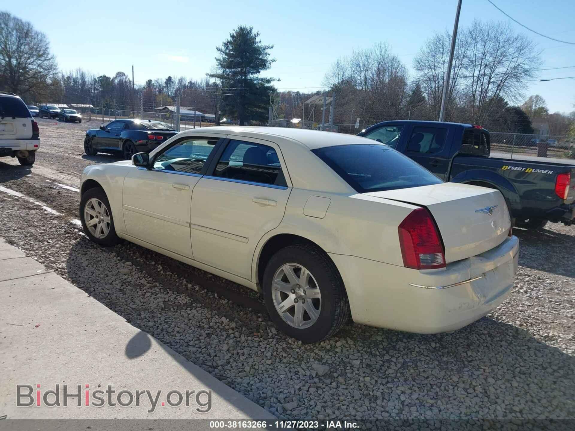 2007 CHRYSLER 300 - VIN: 2C3KA53G57H892106 - Фото 3