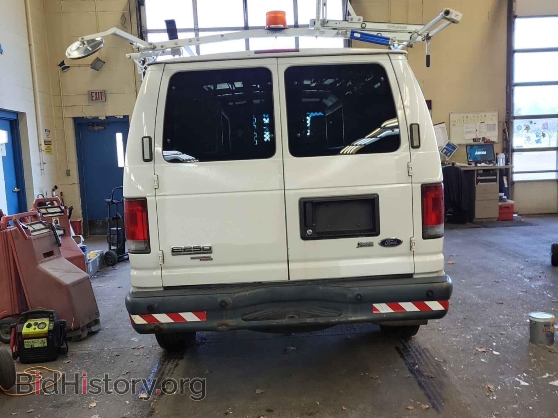 2011 FORD E-250 - VIN: 1FTNE2EL6BDB37042 - Фото 25