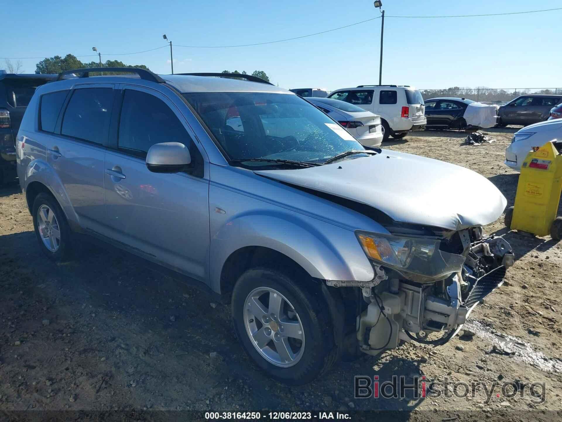 Photo JA4LT21W38Z006945 - MITSUBISHI OUTLANDER 2008