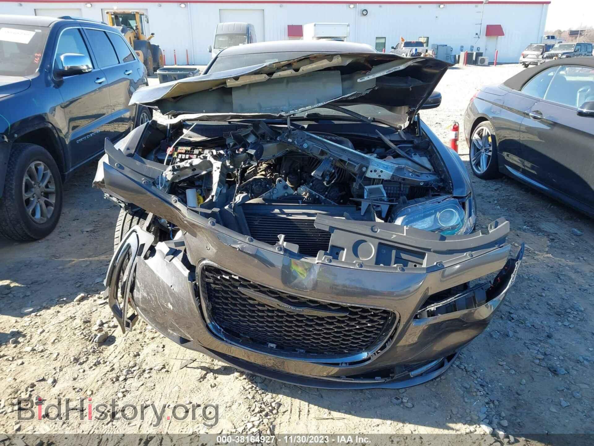 2019 CHRYSLER 300 - VIN: 2C3CCABG8KH708195 - Фото 12