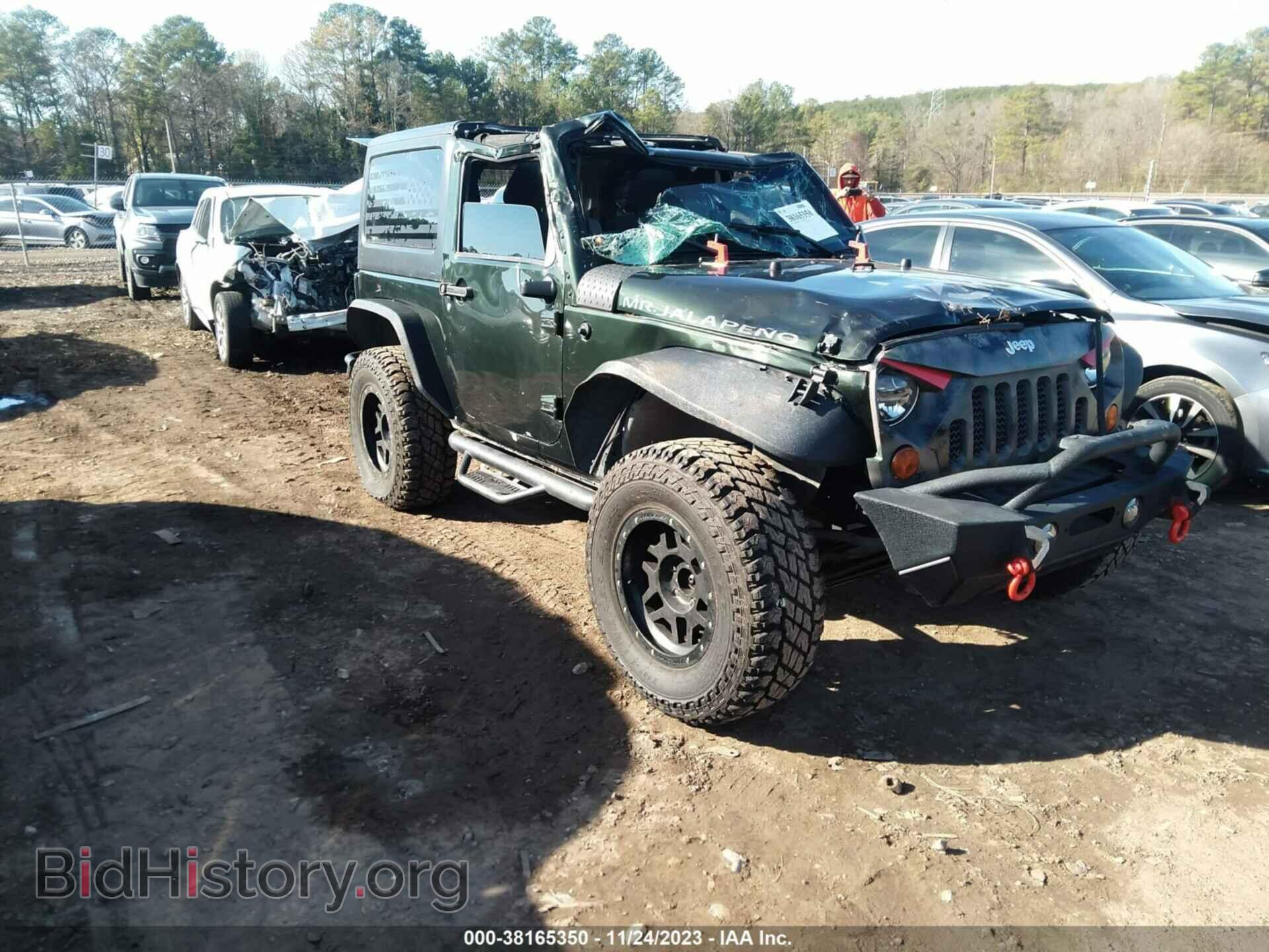 Photo 1J4AA2D13BL529891 - JEEP WRANGLER 2011