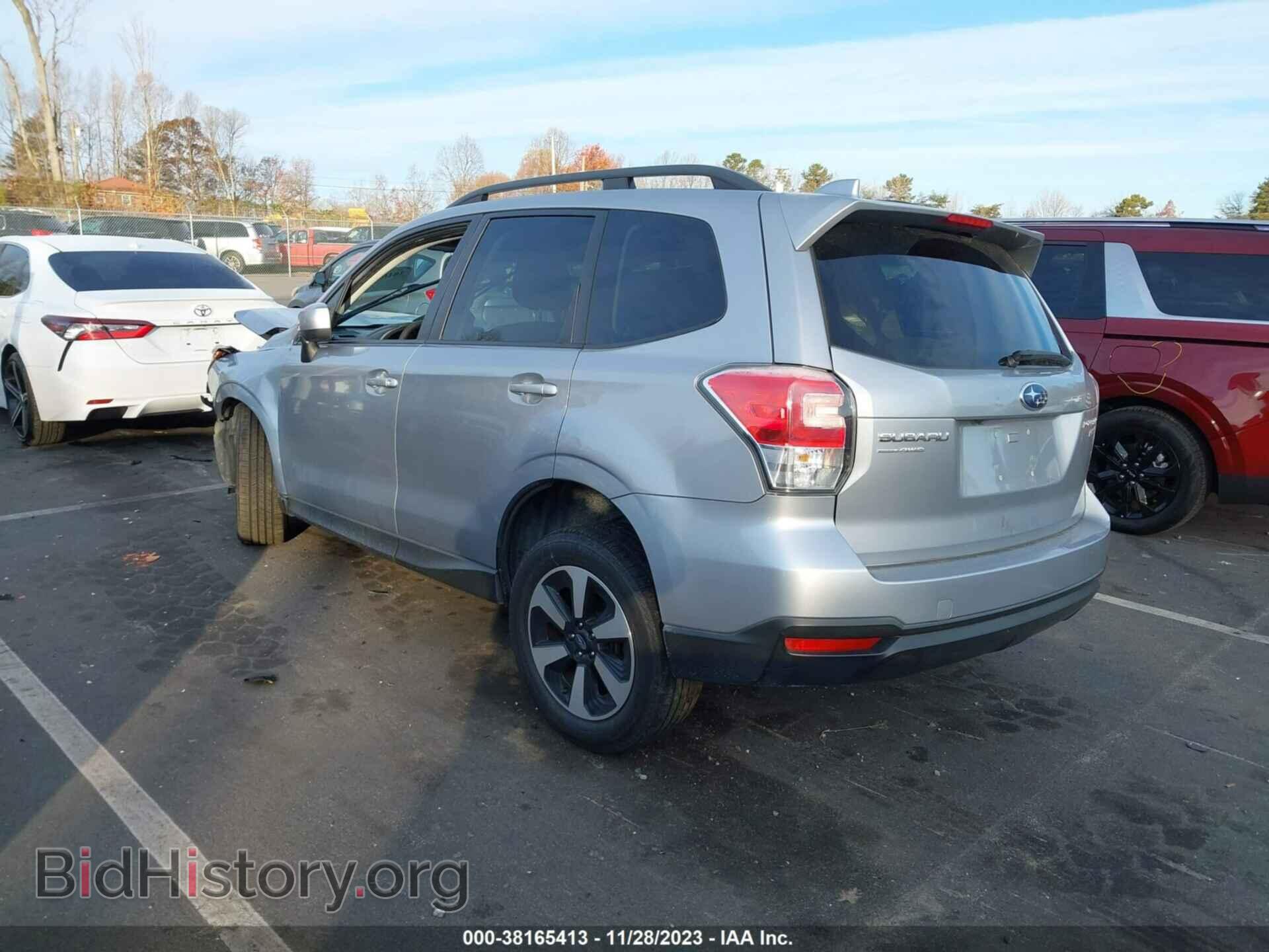 2017 SUBARU FORESTER - VIN: JF2SJAEC4HH805965 - Фото 3
