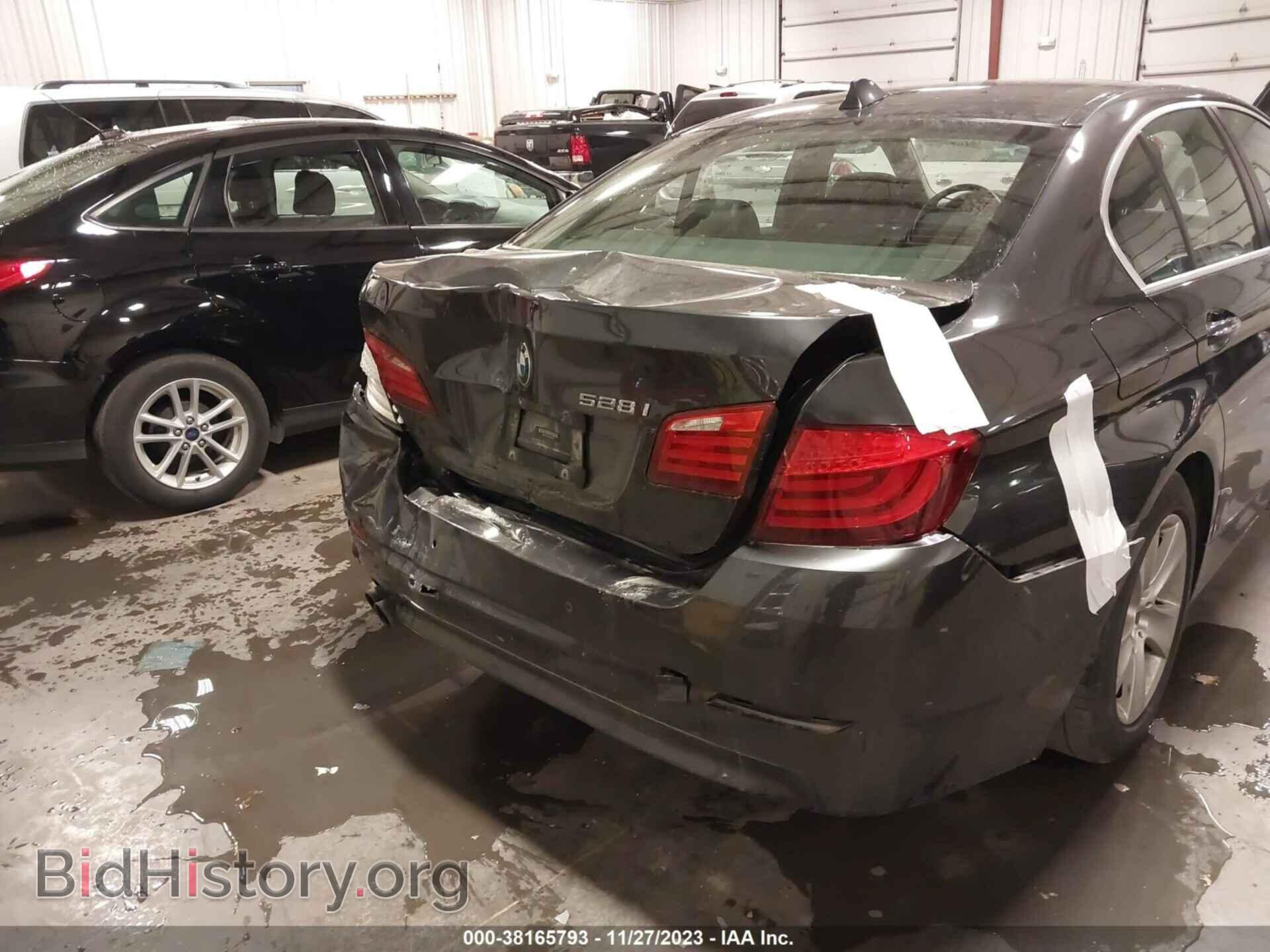 2012 BMW 528I - VIN: WBAXH5C59CDW05687 - Photo 6