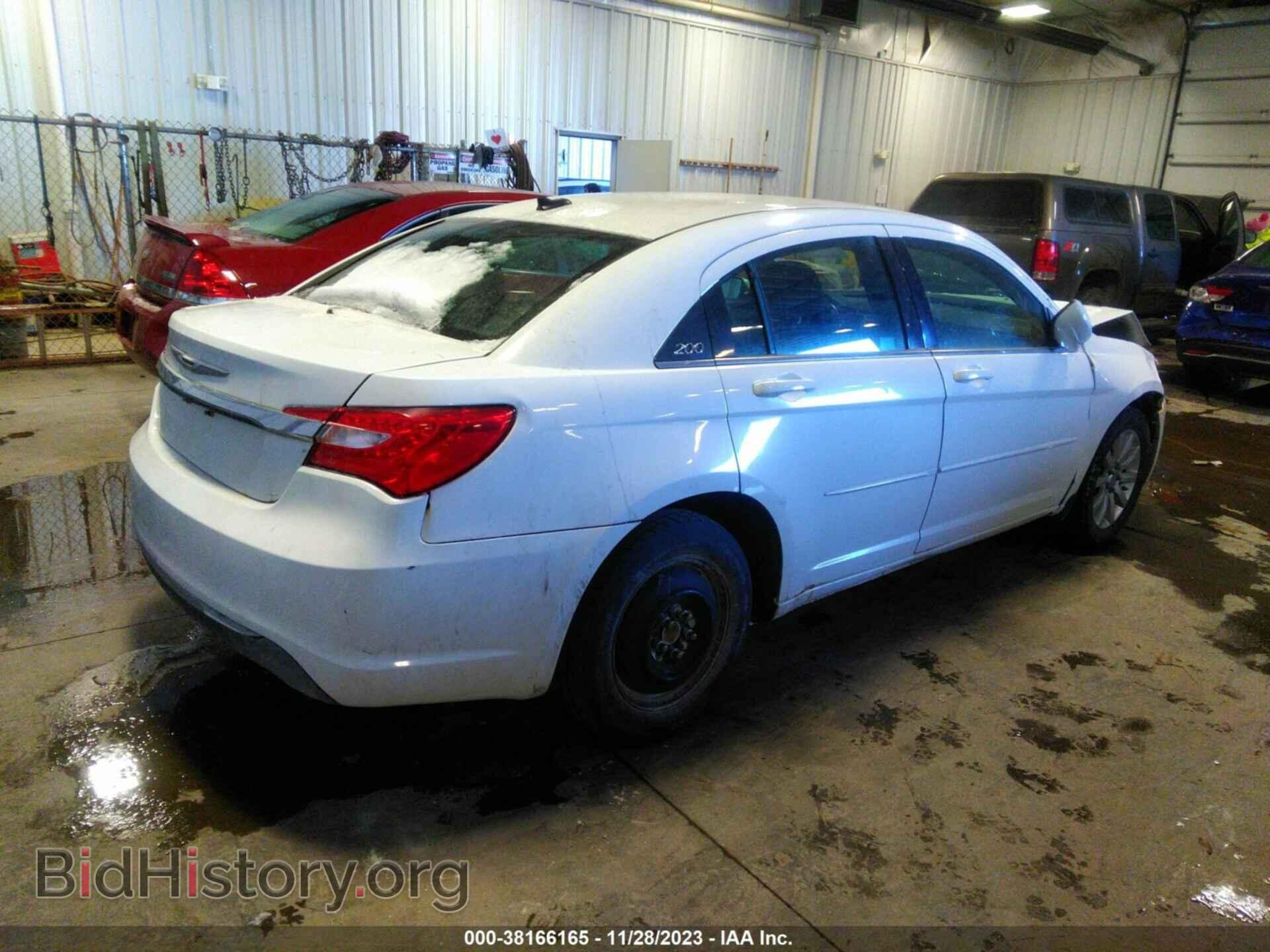 2012 CHRYSLER 200 - VIN: 1C3CCBAB7CN271620 - Фото 4