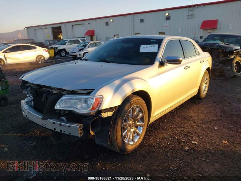 2012 Chrysler 300 (VIN 2C3CCACG3CH191839) — фото 2 из 17