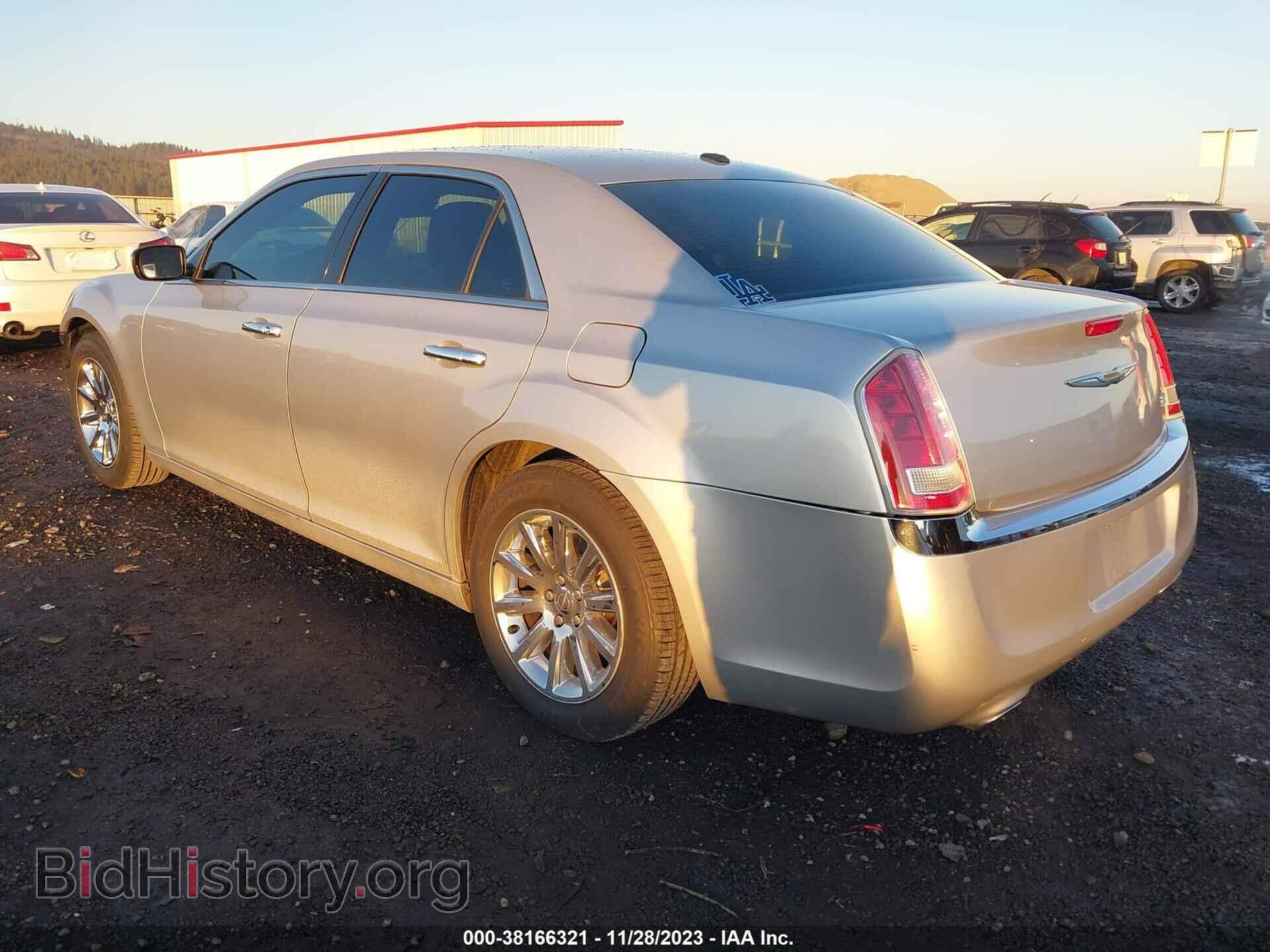 2012 CHRYSLER 300 - VIN: 2C3CCACG3CH191839 - Фото 3