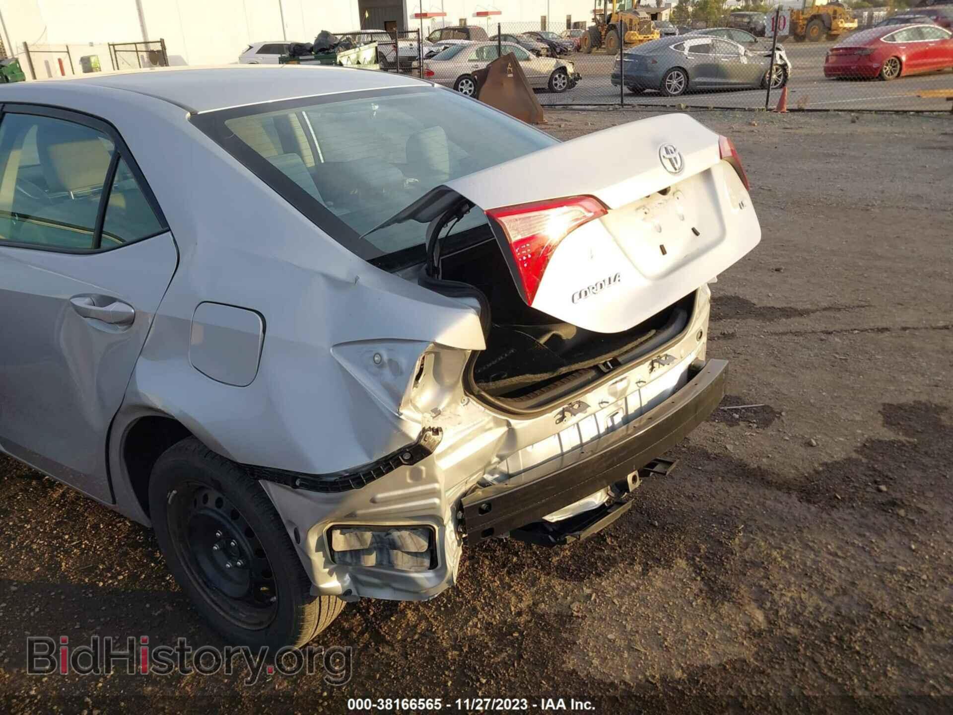 2017 TOYOTA COROLLA - VIN: 2T1BURHE4HC758877 - Фото 6