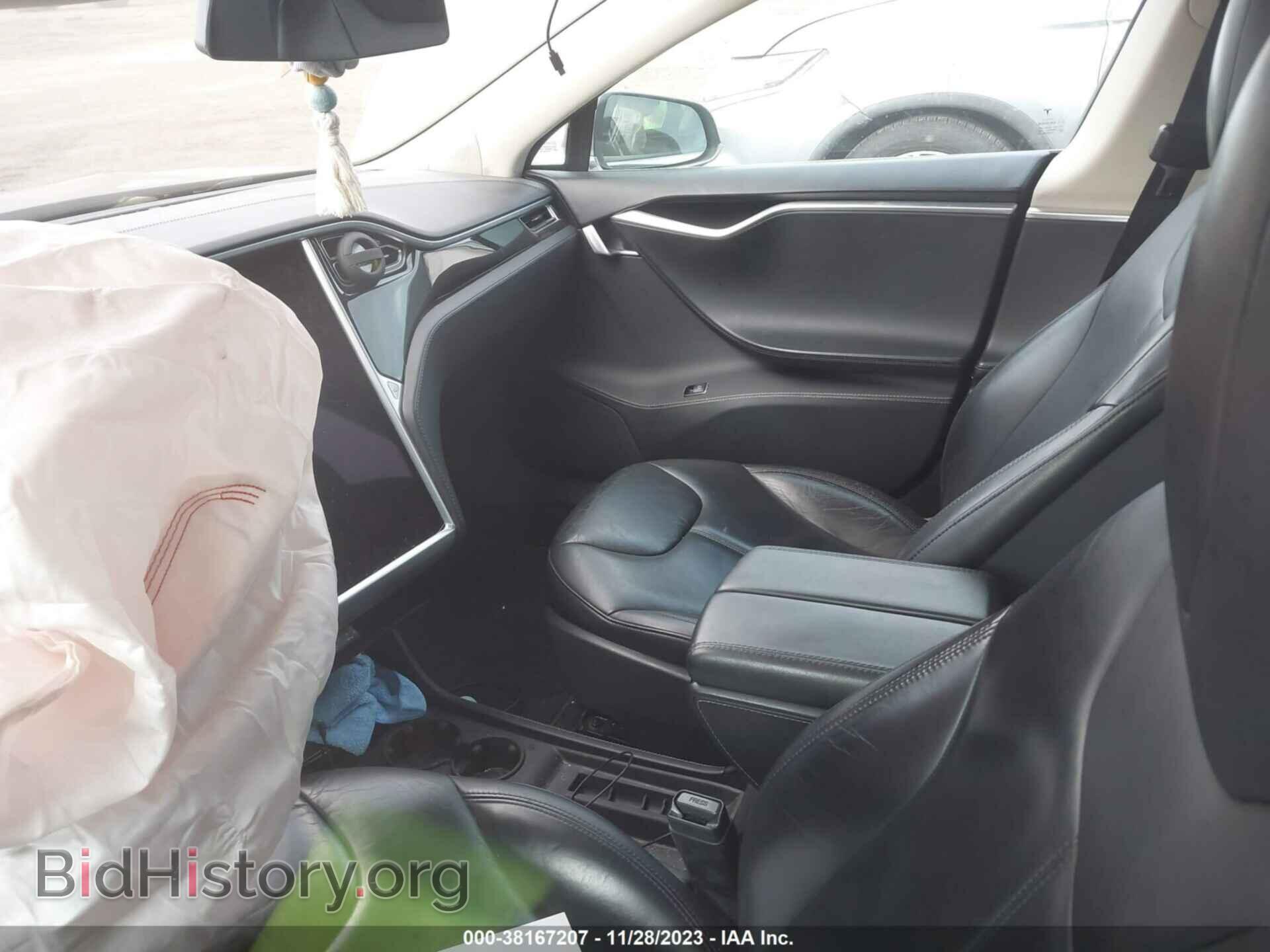 2014 TESLA MODEL S - VIN: 5YJSA1H10EFP62438 - Фото 7