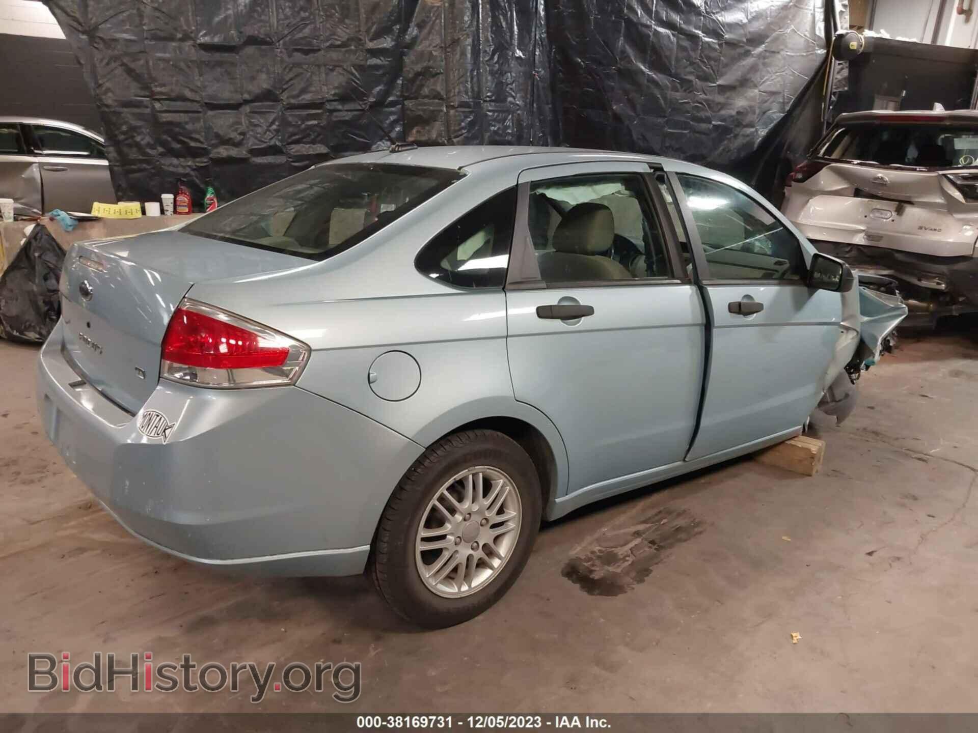 2008 FORD FOCUS - VIN: 1FAHP35N78W203647 - Фото 4
