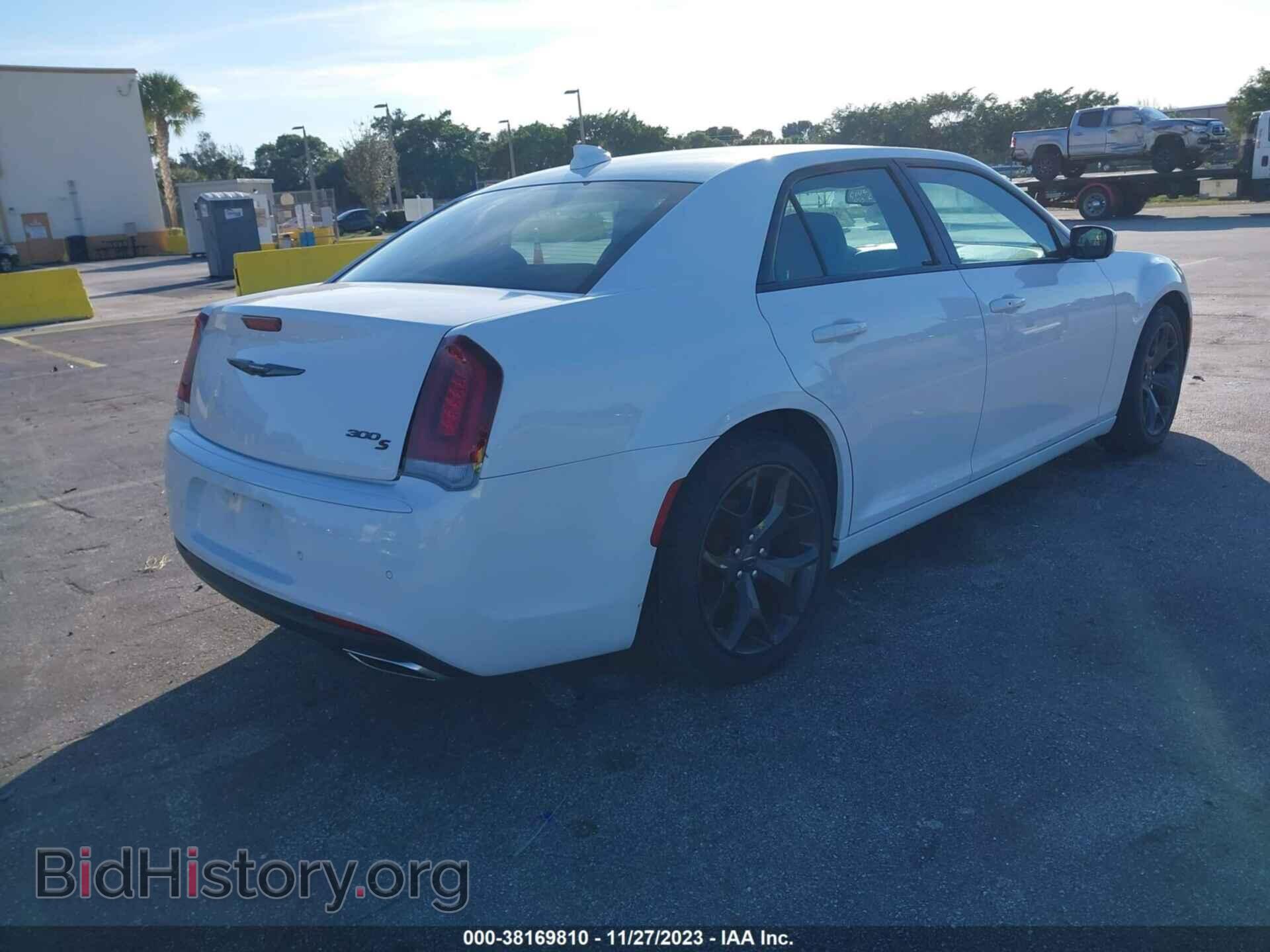 2021 CHRYSLER 300 - VIN: 2C3CCABG2MH524115 - Фото 4