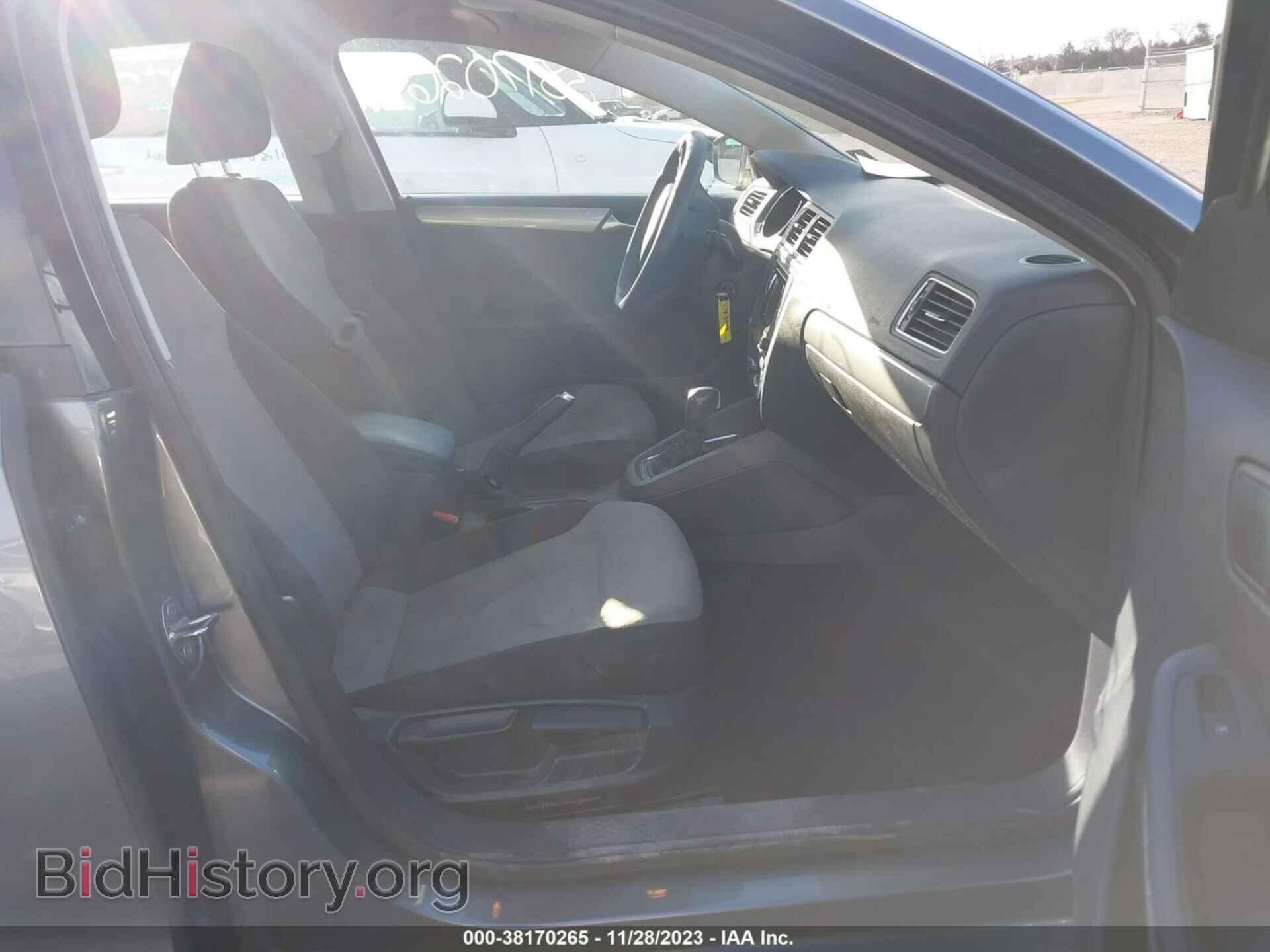 2017 VOLKSWAGEN JETTA - VIN: 3VW2B7AJ4HM360462 - Фото 5