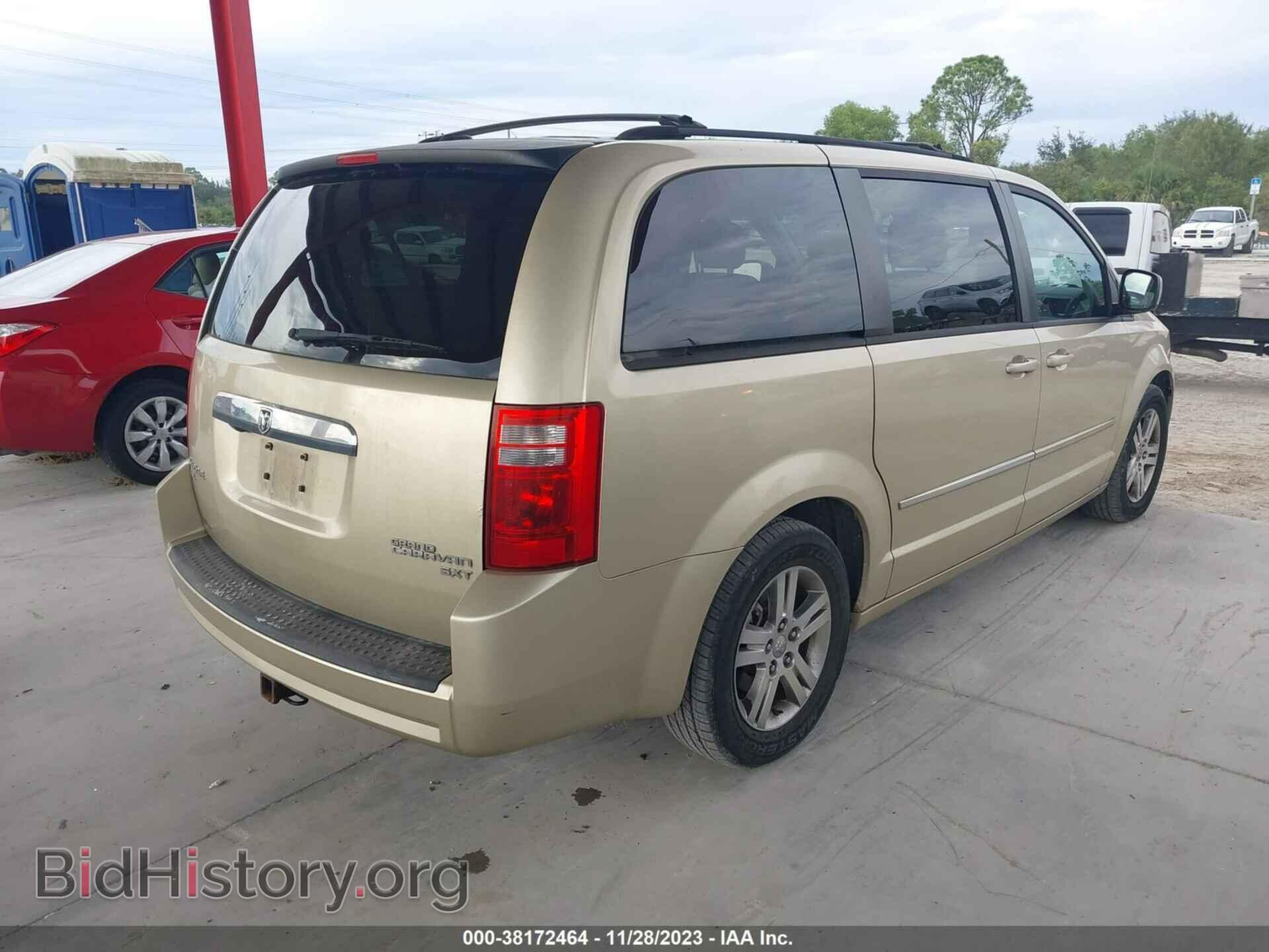 2010 DODGE GRAND CARAVAN - VIN: 2D4RN6DX8AR477708 - Photo 4